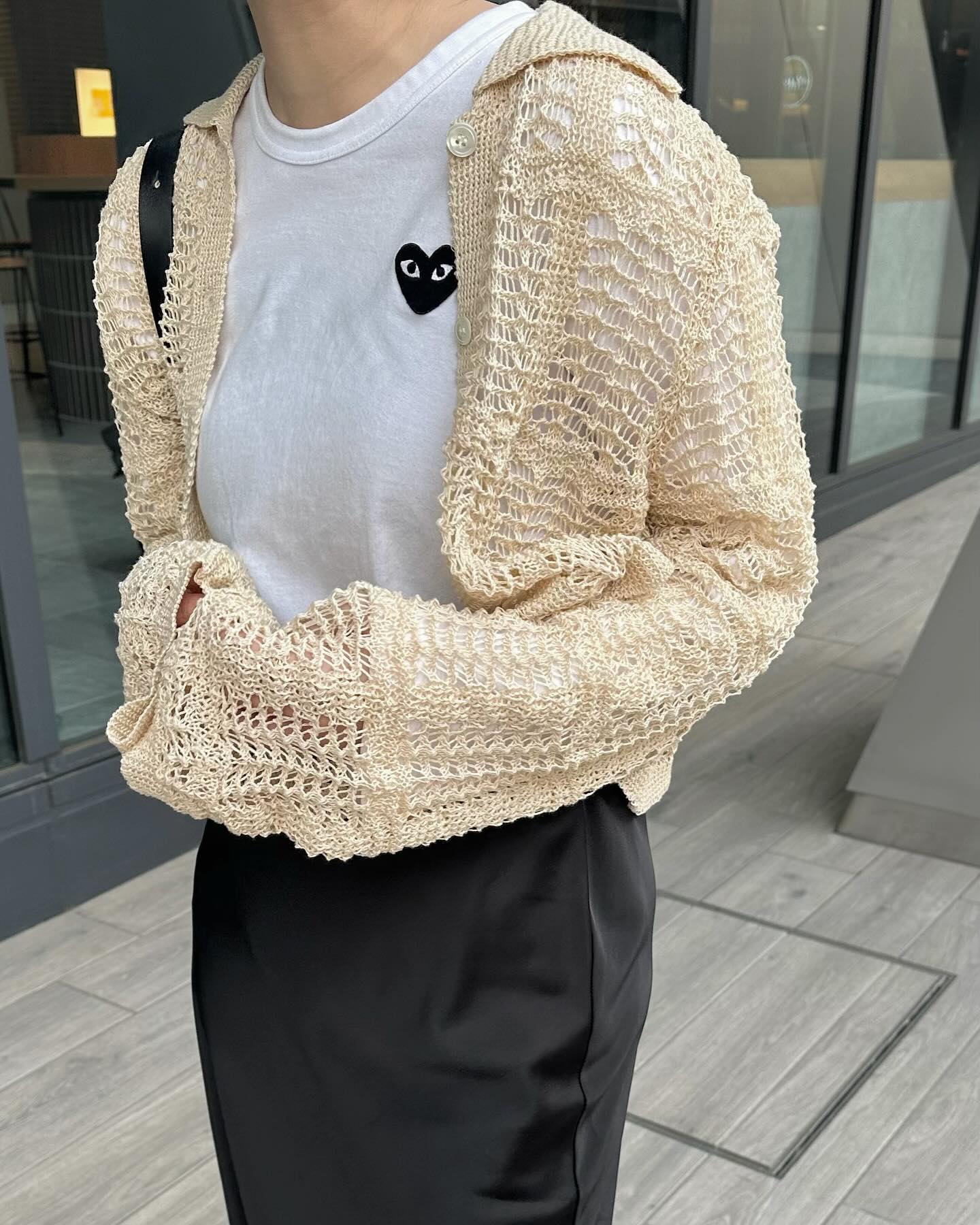 심플한 포인트👀🖤꼼데 반팔티 이미지8