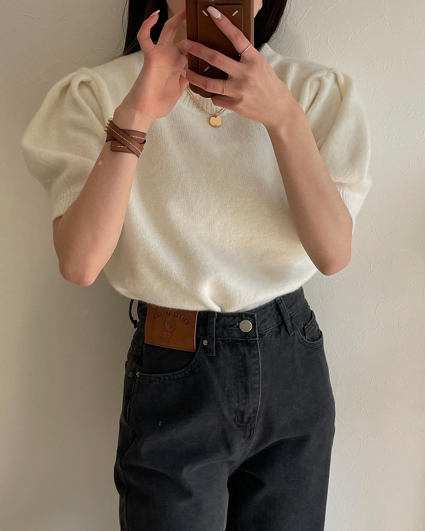 러블리한 퍼프 소매 반팔니트룩🤍 이미지
