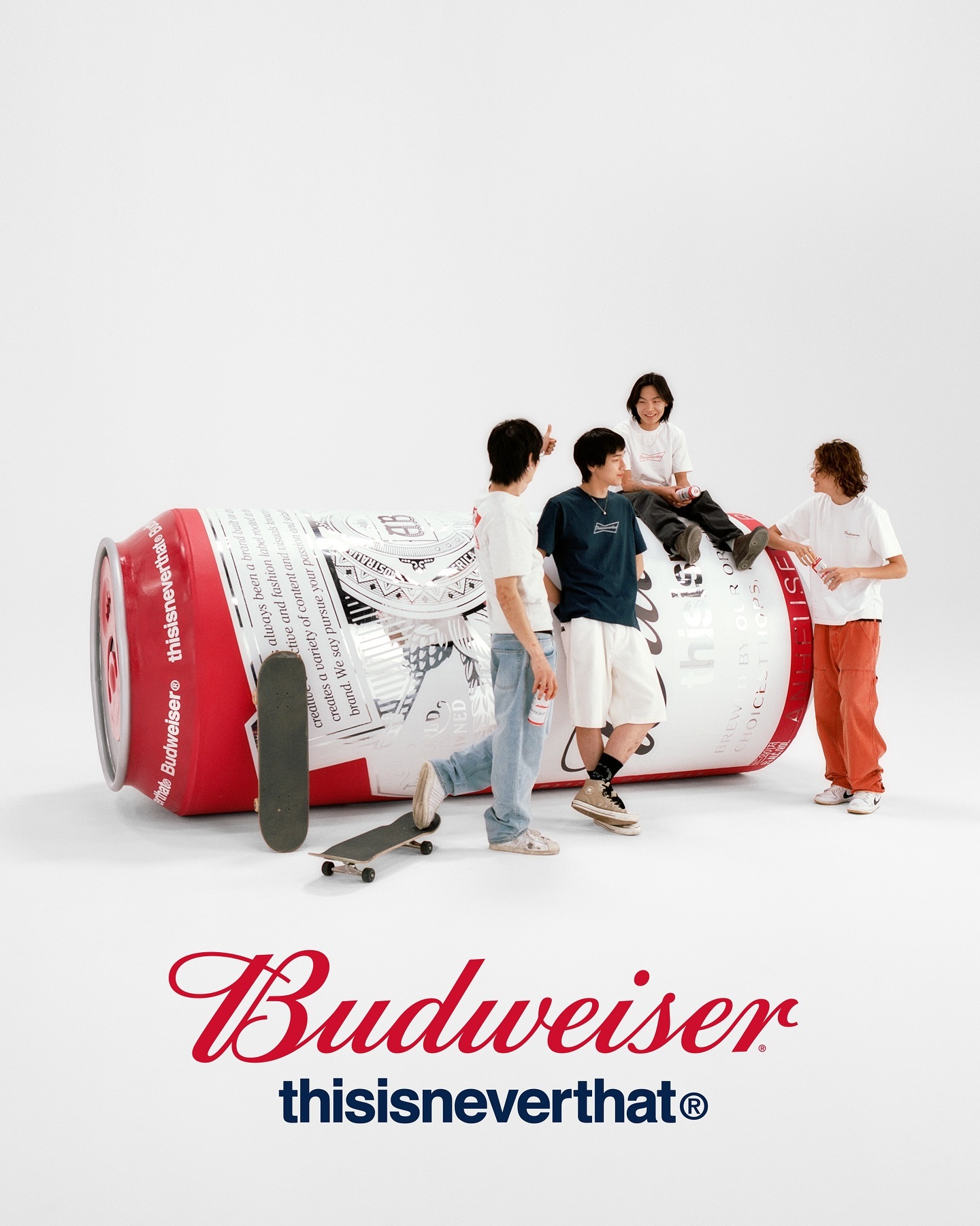 버드와이저 x 디네댓과 불금🍻🔥

국내 스트리트 패션 브랜드 디스이즈네버댓과 버드와이저가 만나 협업 컬렉션을 발매했습니다. 각자의 영역에서 독자적인 아이덴티티를 쌓아온 두 브랜드의 협업을 기념하여 바로 오늘인 4월 26일 튠 성수 스토어에서 런치 파티가 진행중인데요.🎉협업 제품 구매 시 맥주 번들을 증정하며, 프리 드링크와 푸드가 제공되니 신분증을 꼭 지참한 후 파티에 방문하여 DJ 공연과 리미티드 에디션, 굿즈를 만나보세요!🪩

일정: 2024년 4월 26일 금요일 2PM ~ 10PM
장소: 서울특별시 성동구 성수이로7가길 3, TUNE Seongsu Store 이미지