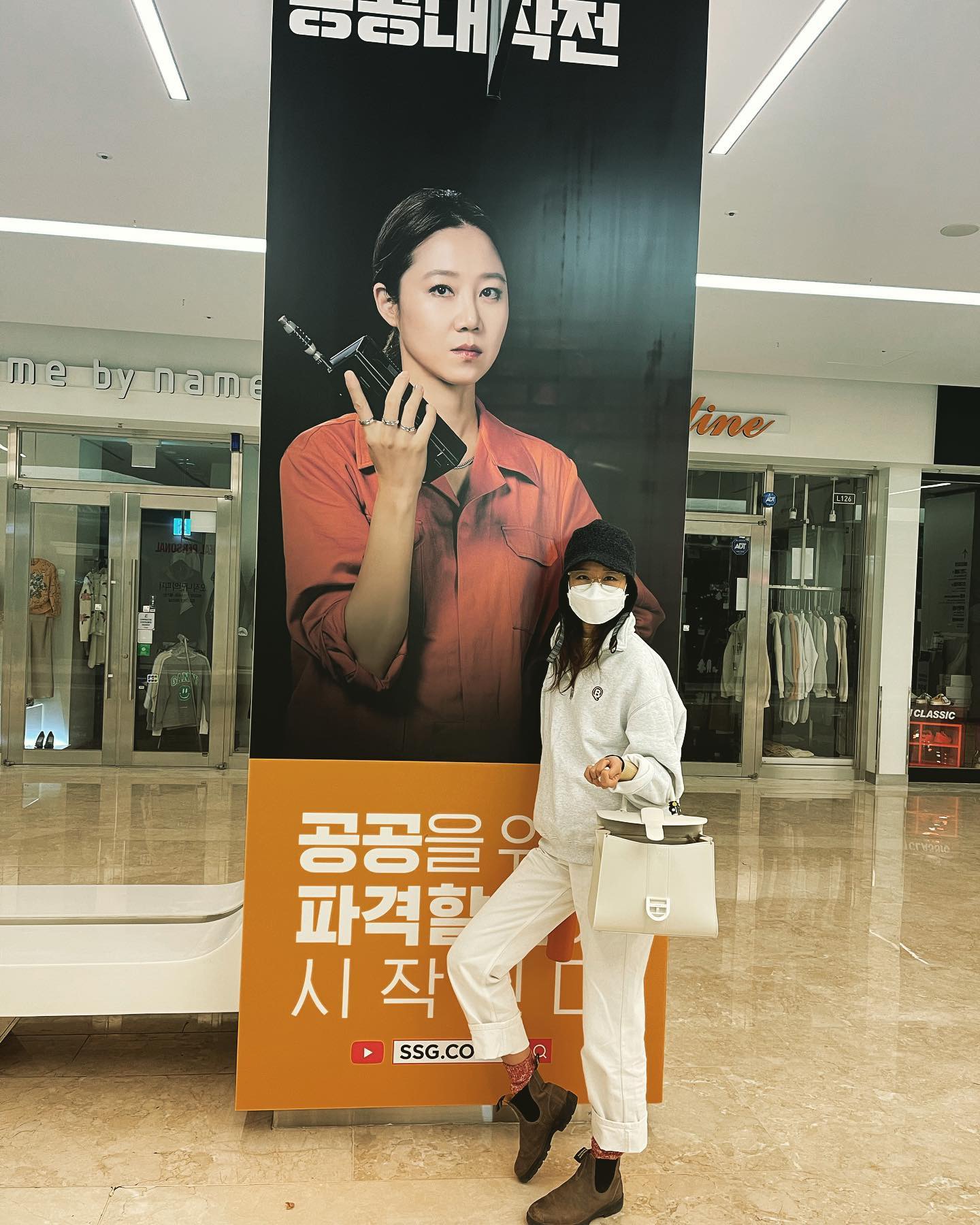 홍해인의 애착가방👜델보 브리앙
깔끔하고 고급진 디자인의 MM 사이즈🏷️가격은 천 만원 대🫢 이미지7