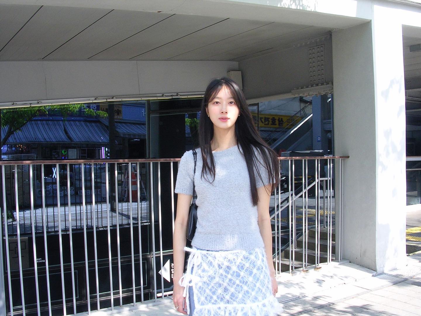 아직 레이스 스커트 없으신 분?🙌
올봄 꼭 챙겨야 할 가장 핫한 트렌드 아이템@레이스 스커트🤍 이미지5
