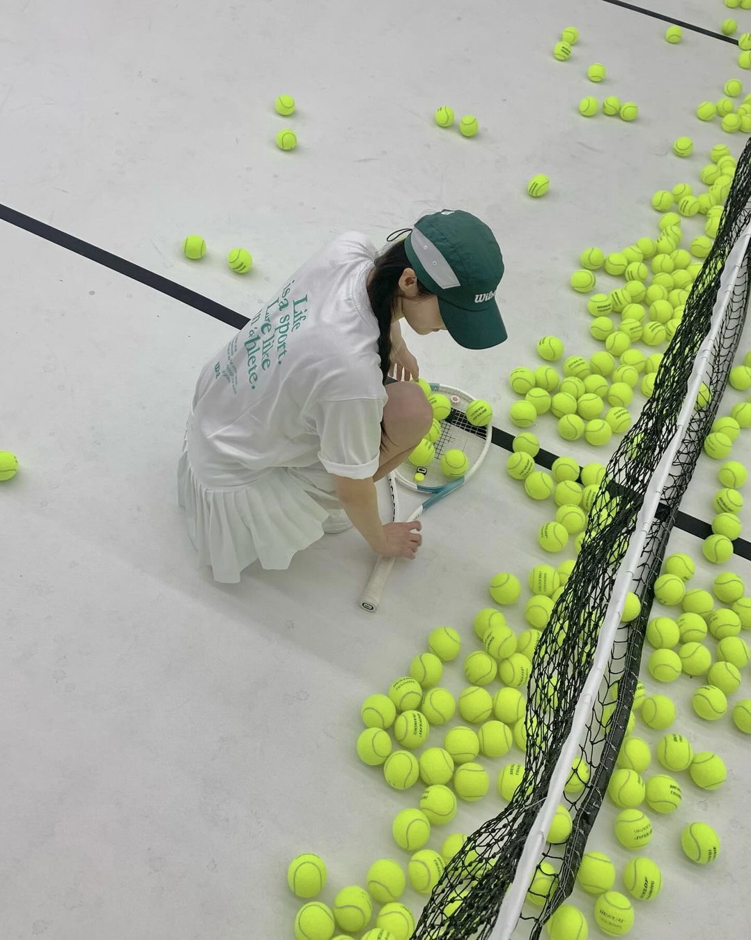 아메리칸 테니스코어룩🇺🇸🎾
멋스러운 윌슨의 클래식&헤리티지💚🤍 @같이칠까?! #광고 이미지9