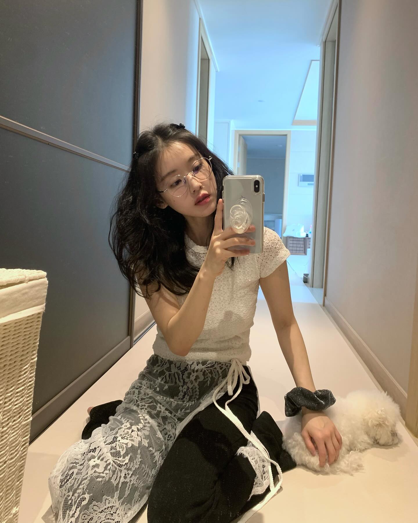 아직 레이스 스커트 없으신 분?🙌
올봄 꼭 챙겨야 할 가장 핫한 트렌드 아이템@레이스 스커트🤍 이미지