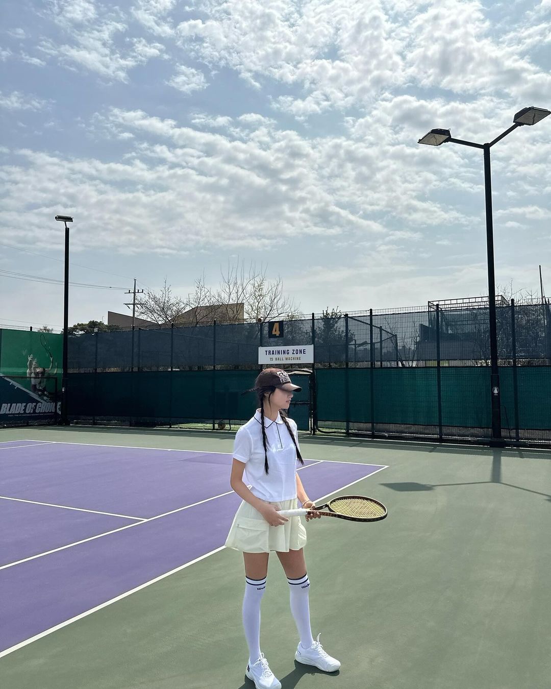 아메리칸 테니스코어룩🇺🇸🎾
멋스러운 윌슨의 클래식&헤리티지💚🤍 @같이칠까?! #광고 이미지6