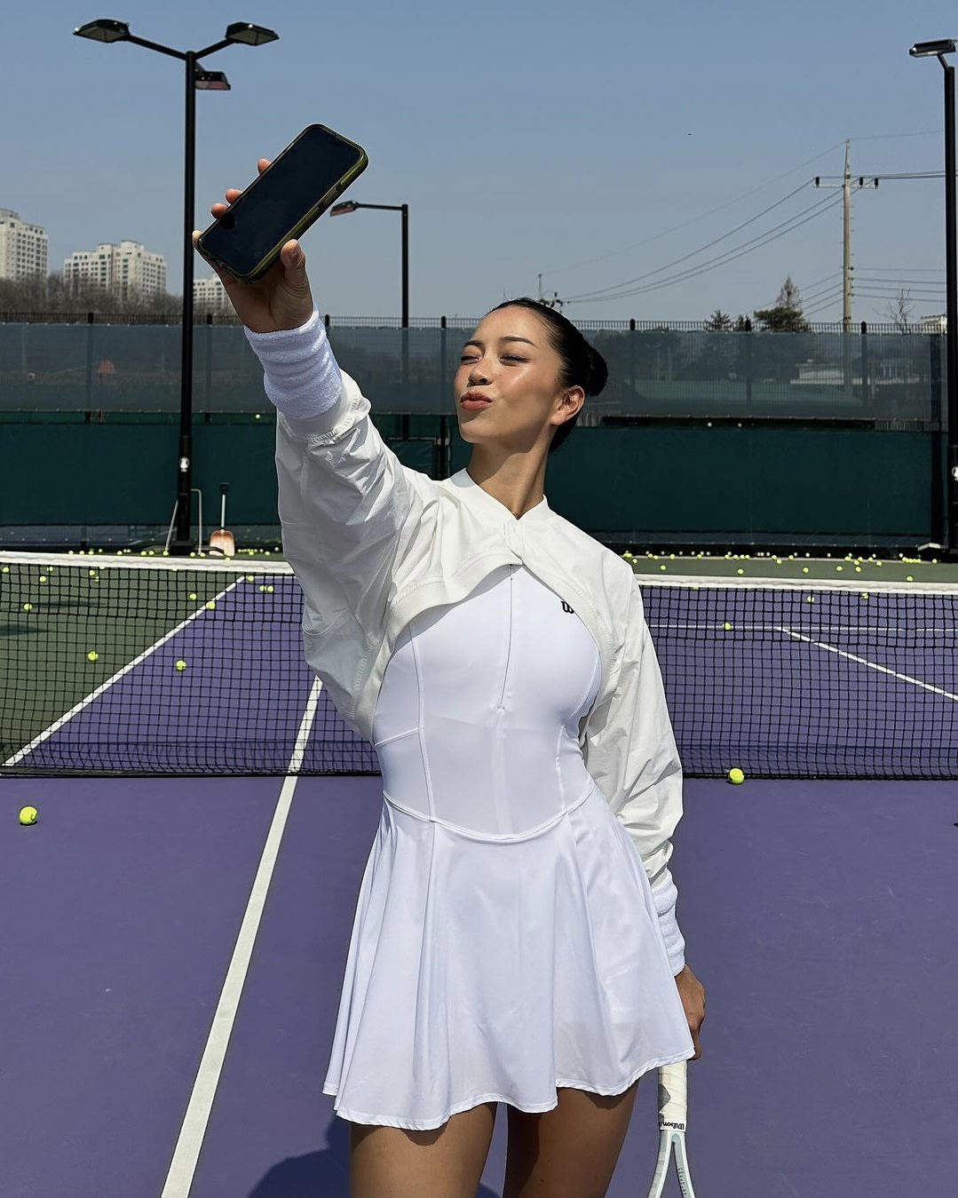 아메리칸 테니스코어룩🇺🇸🎾
멋스러운 윌슨의 클래식&헤리티지💚🤍 @같이칠까?! #광고 이미지3