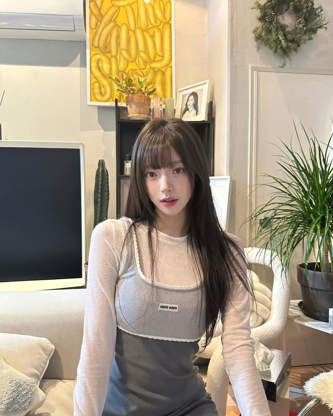 뷔스티에 레이어드는 이렇게🩶🤍 이미지