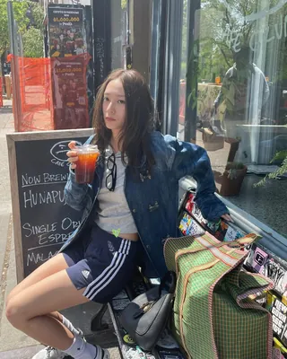 요즘 대세는 아디다스 쇼츠🤍💙 이미지