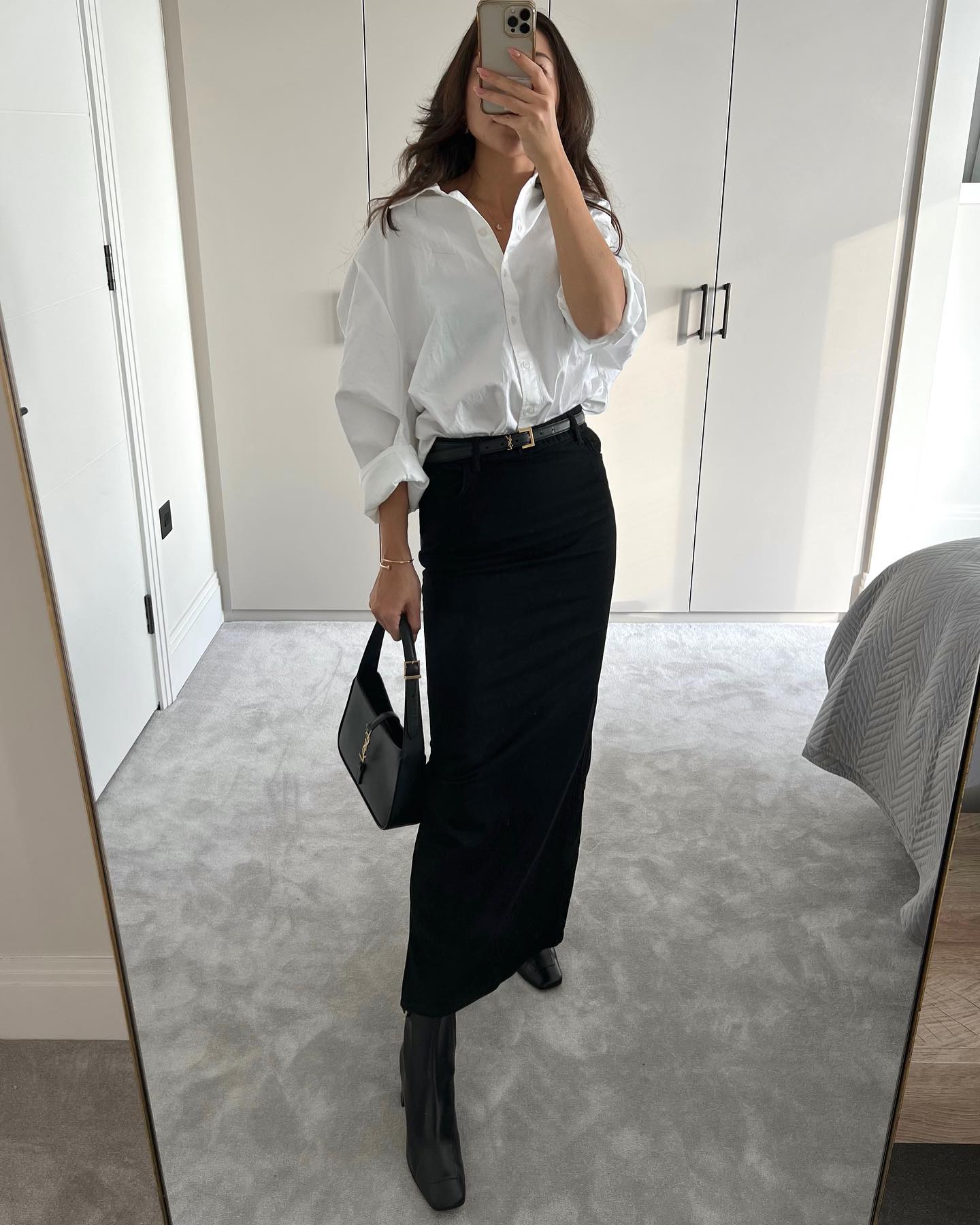 깔끔 롱스커트로 오늘의 출근룩🖤 이미지