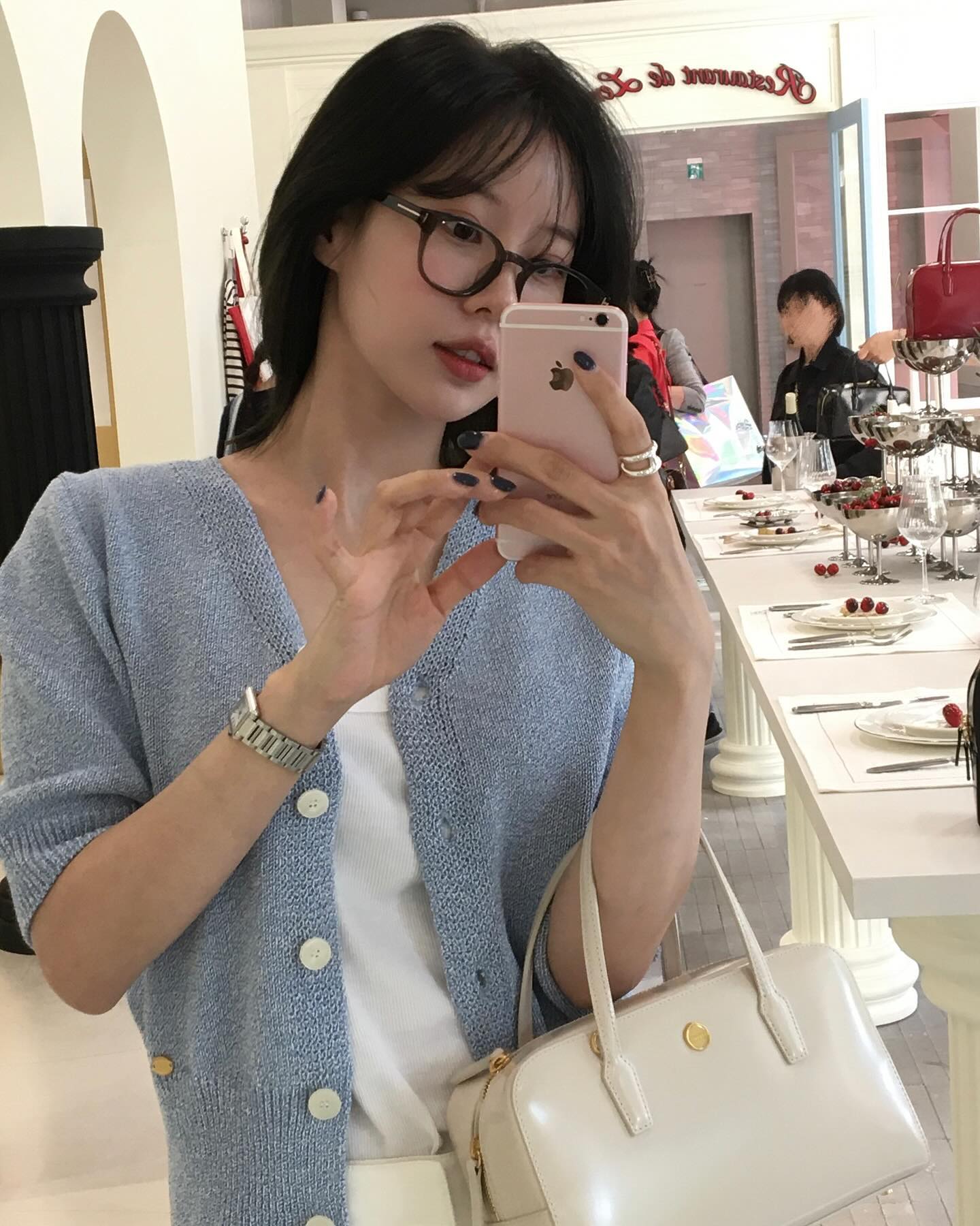 연관 토픽 이미지
