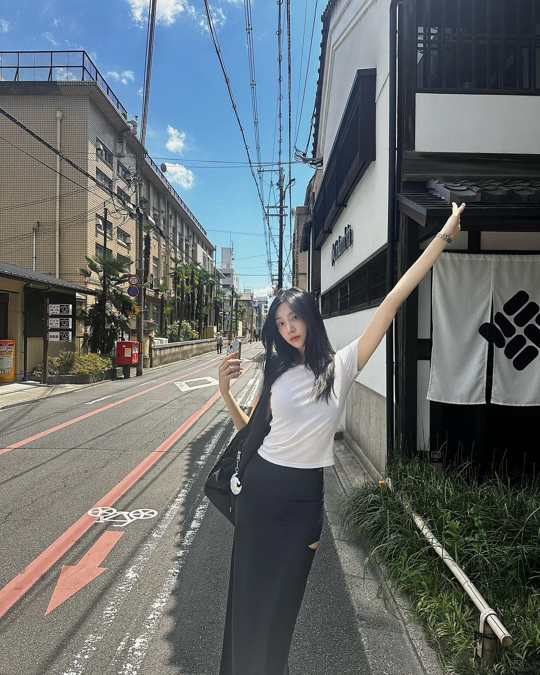 기본템 흰 무지티 활용법🤍 이미지