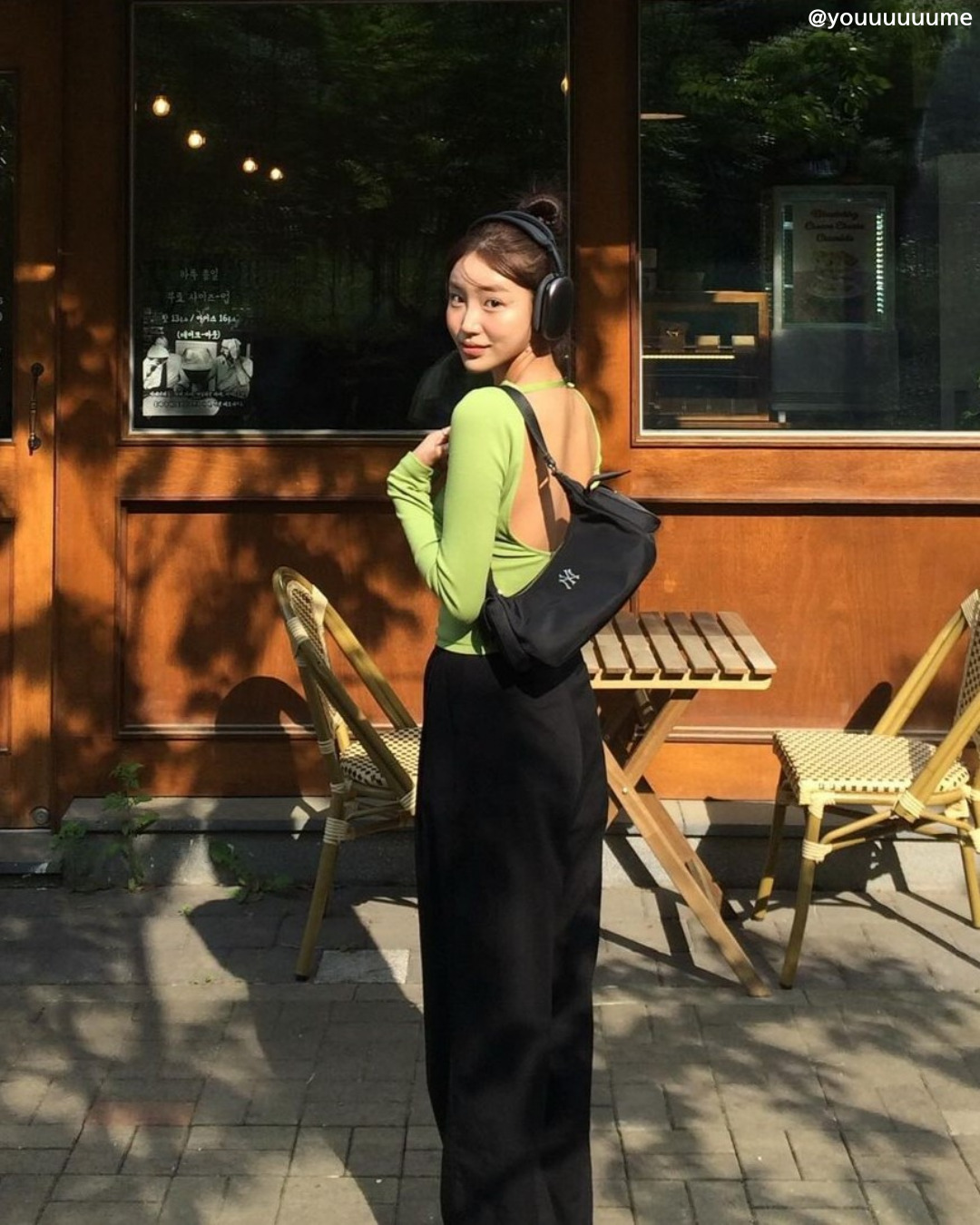 요즘 언니들 픽👜🖤MLB 카고백
트렌디한 쉐입의 호보백으로 가벼운 데일리룩 완성😉💖 #광고 이미지4