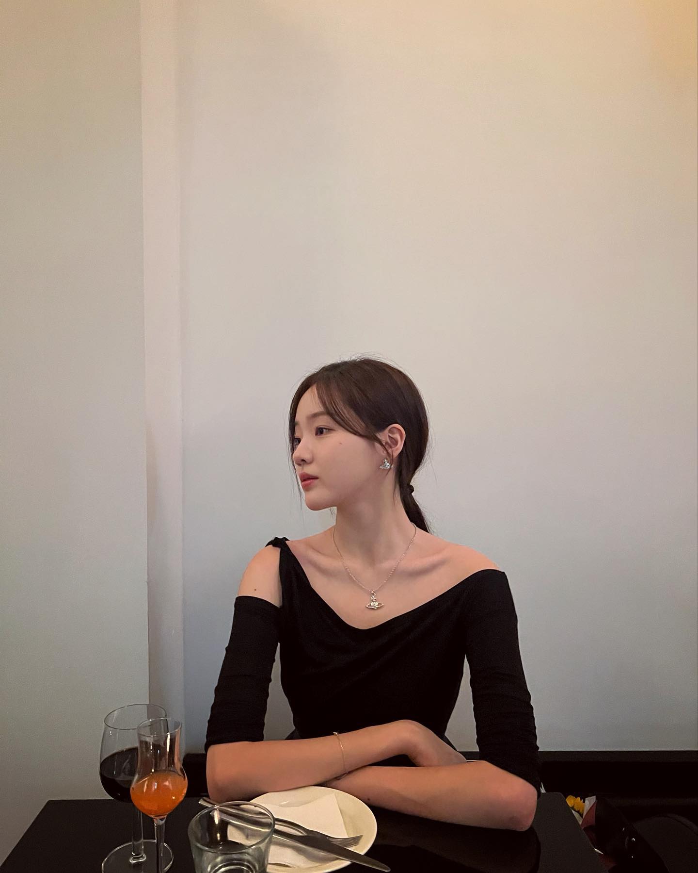 언니들 데일리 포인트🛸🩶우주선
비비안 웨스트우드 실버 펜던트 목걸이📿넥라인 @추가✨ 이미지6
