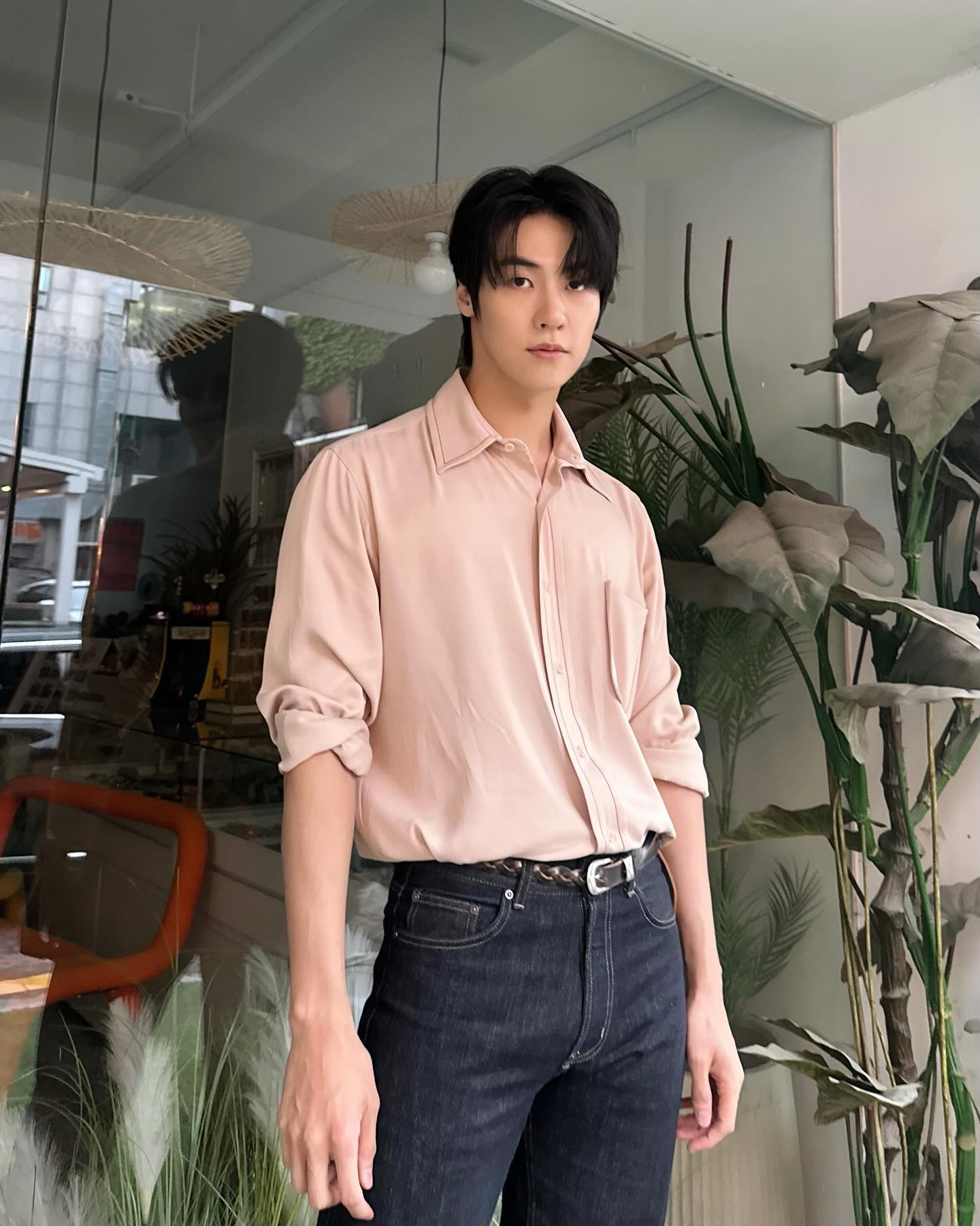미니멀 셔츠 코디는 이승협처럼👍 이미지2