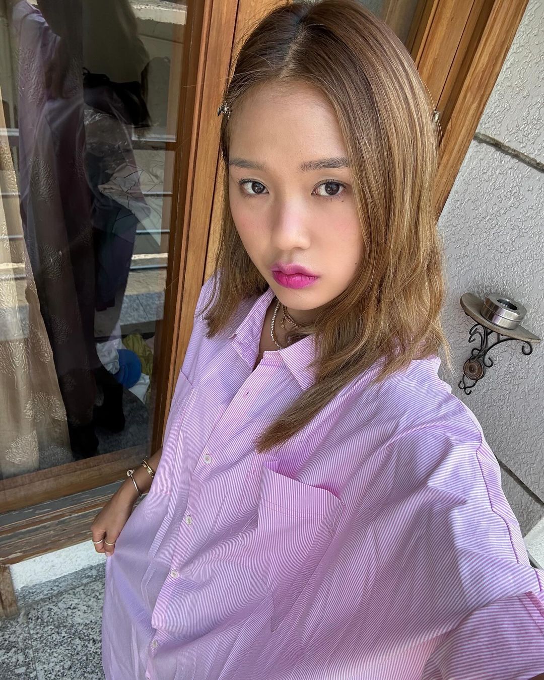 화사산뜻 핑크셔츠 입기🩷👔 이미지3