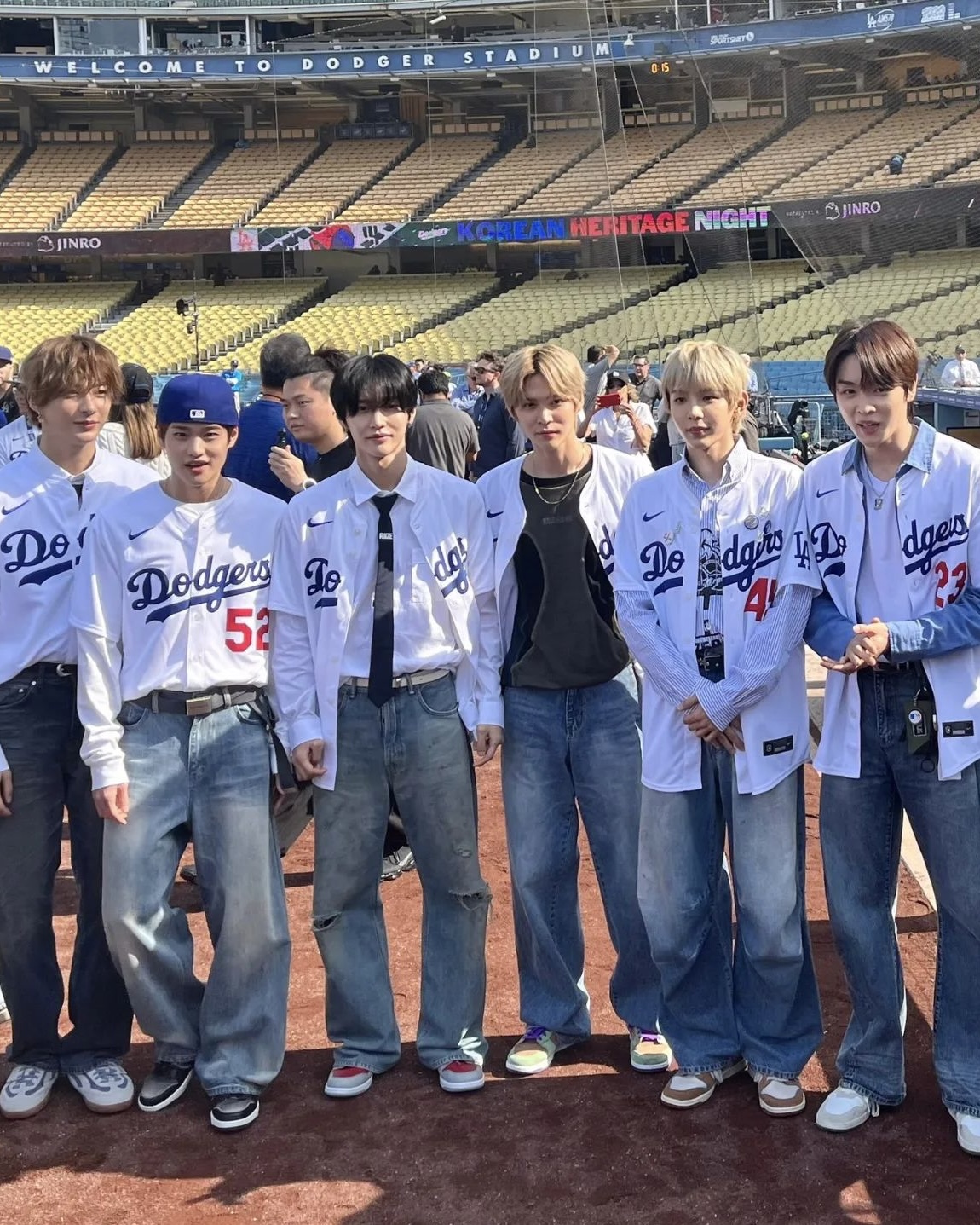라이즈가 LA다저스에 떴다⚾️✨ 이미지"