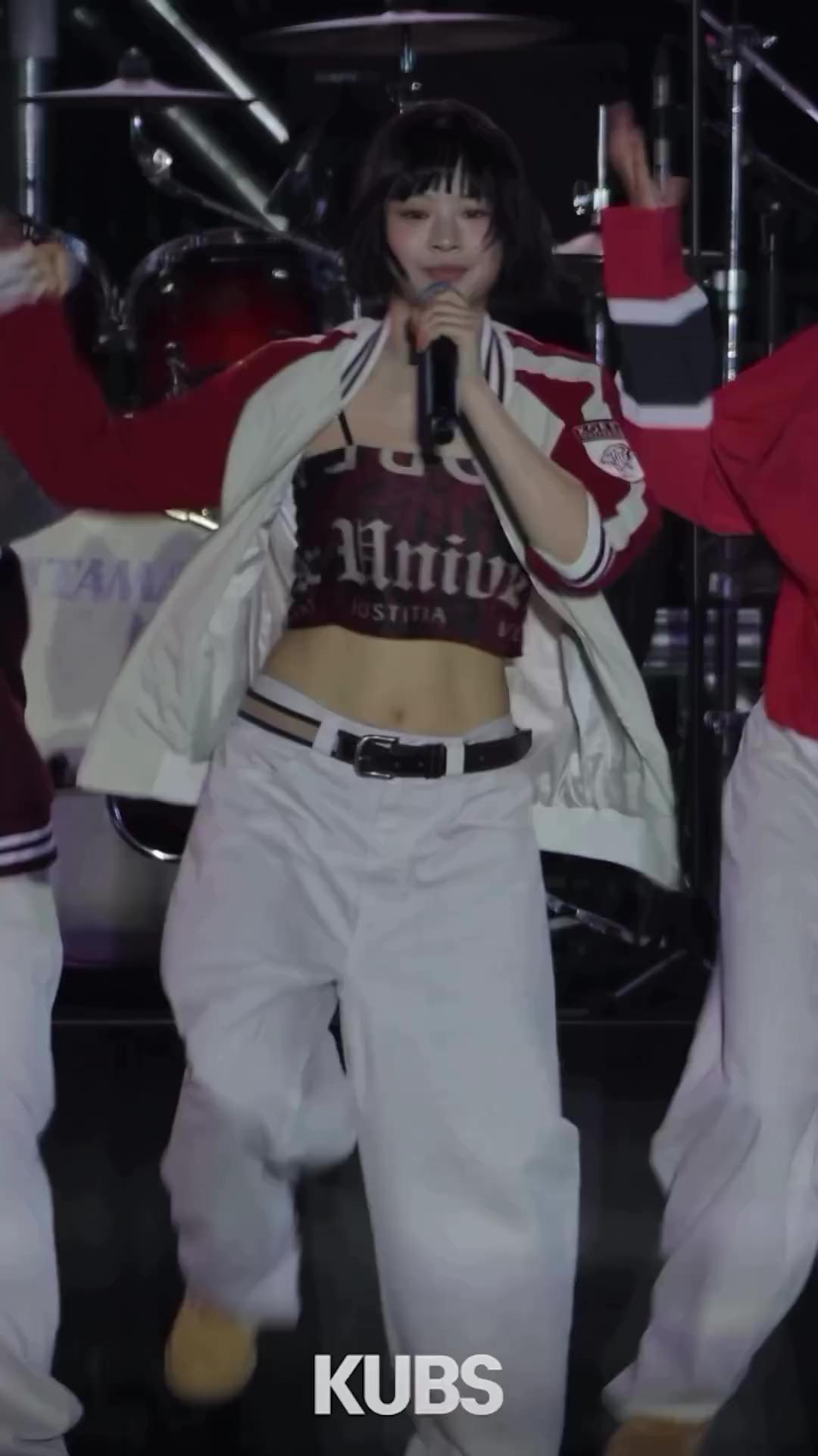 고대 축제 중🐯❤️뉴진스 ETA 리폼한 옷까지 너무 다 멋지자나...🔥 이미지