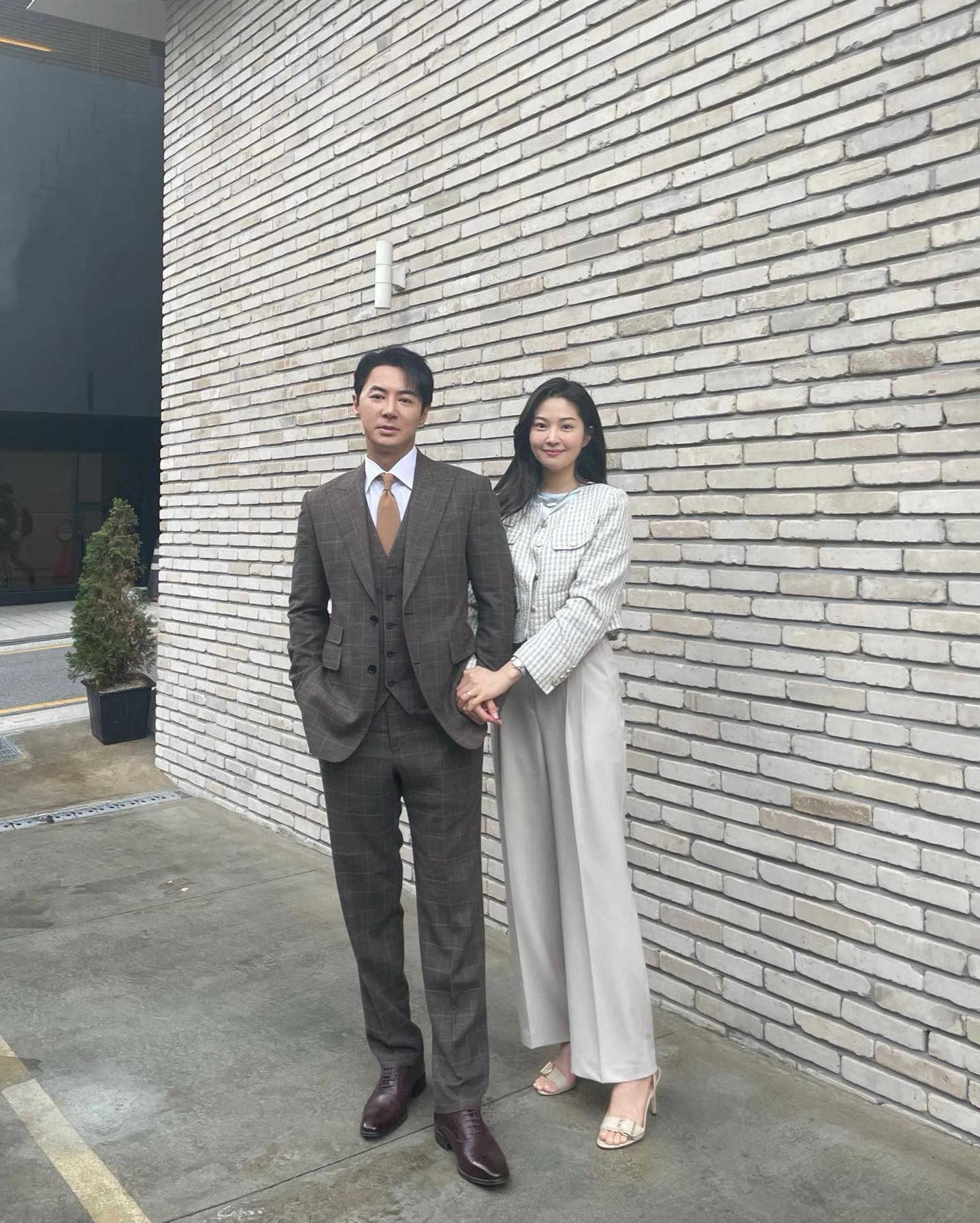 결혼식 갈 때 참고하기 좋은 코디🤵🏻 이미지5