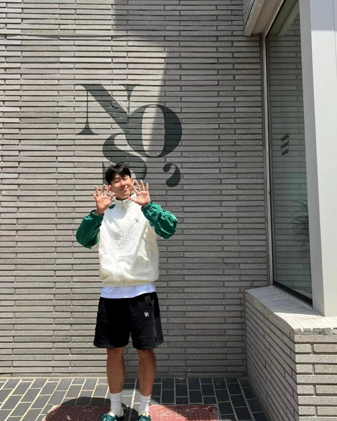 NOS7 스토어를 방문한 손흥민⚽️🔥 이미지2