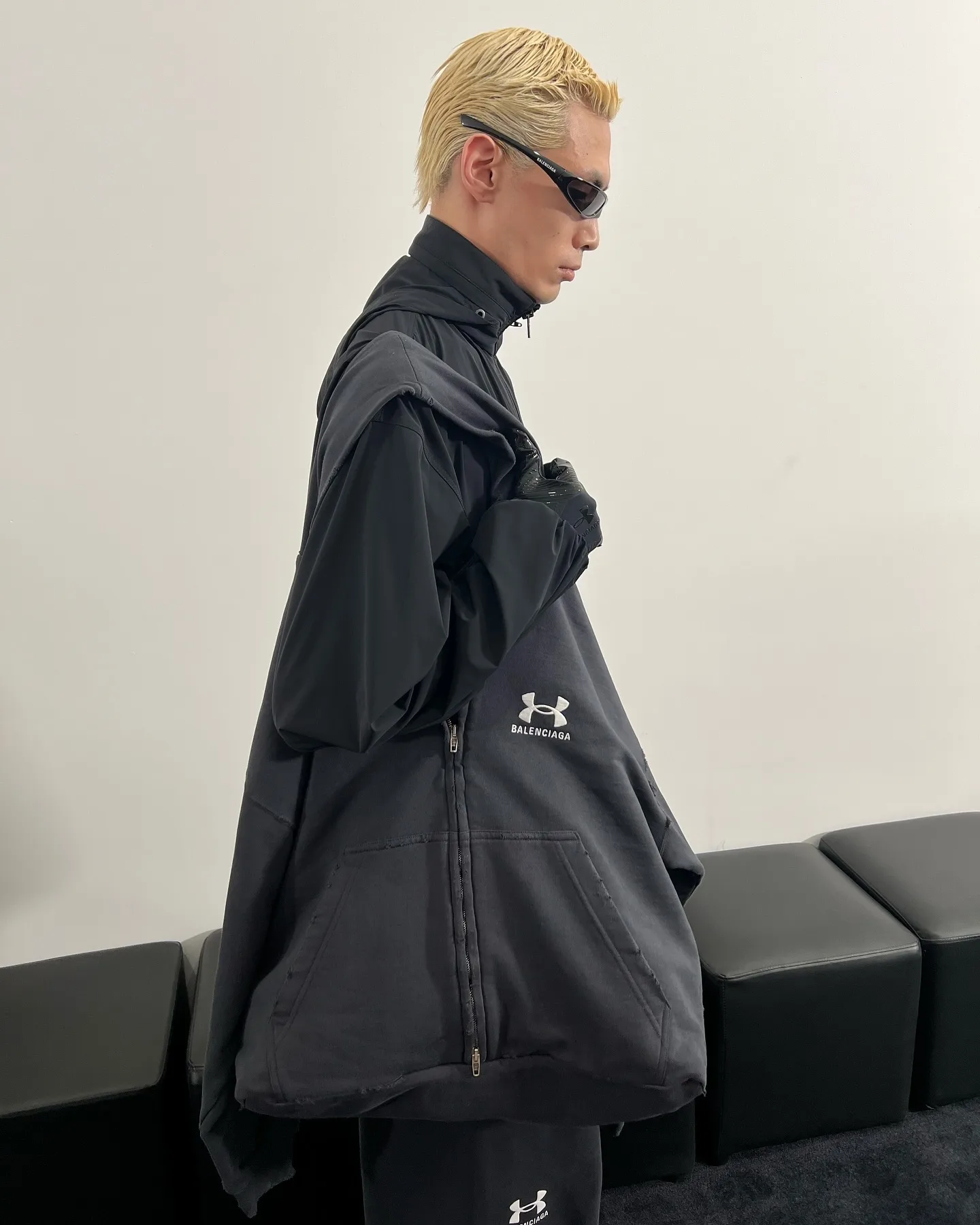 발렌시아가 x 언더아머 25년 봄🇨🇳 이미지5