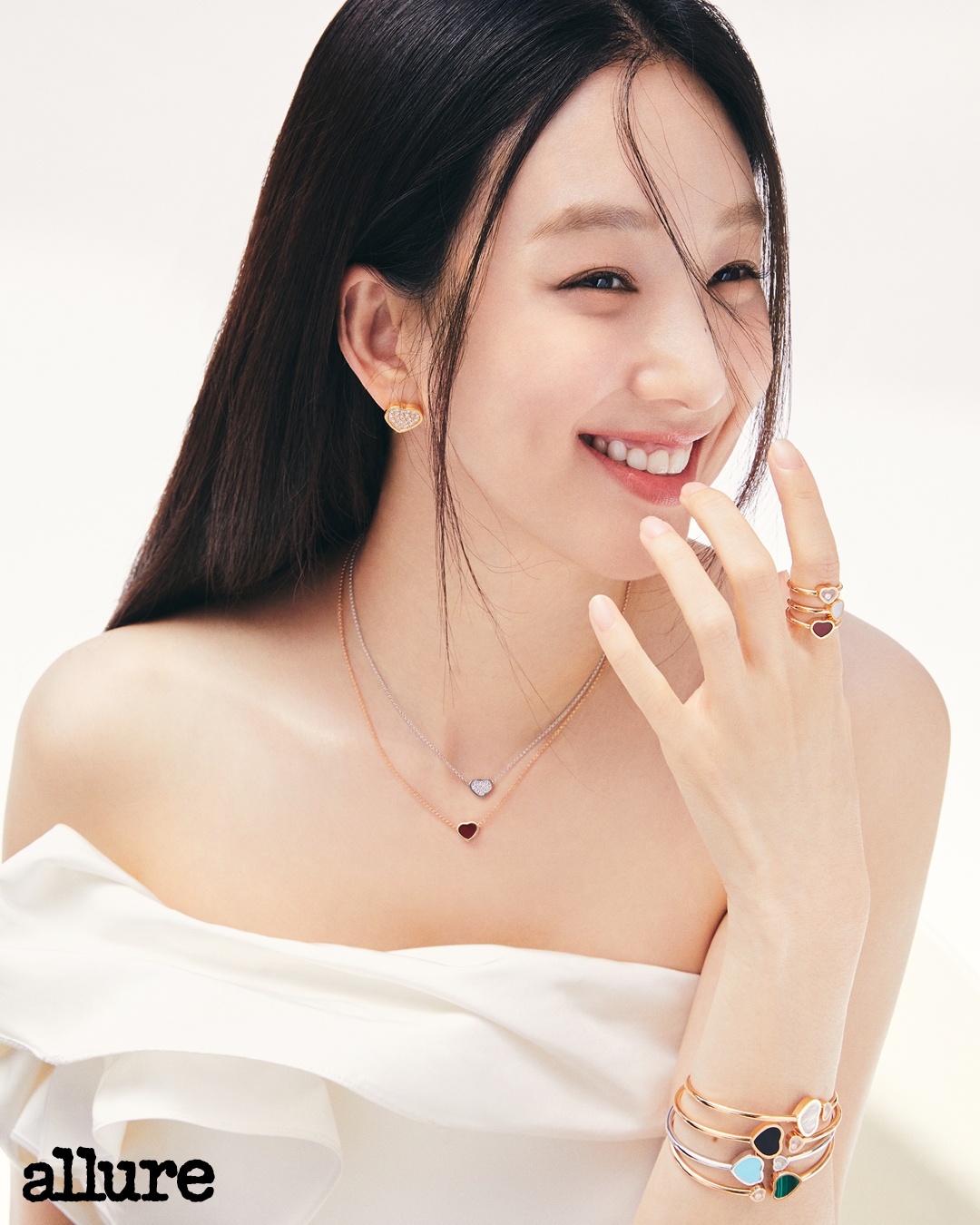 올타임 레전드 정려원🤍💛 
정려원 x 쇼파드💎🕰️시크한 워치&주얼리 스타일링 #광고 
 이미지
