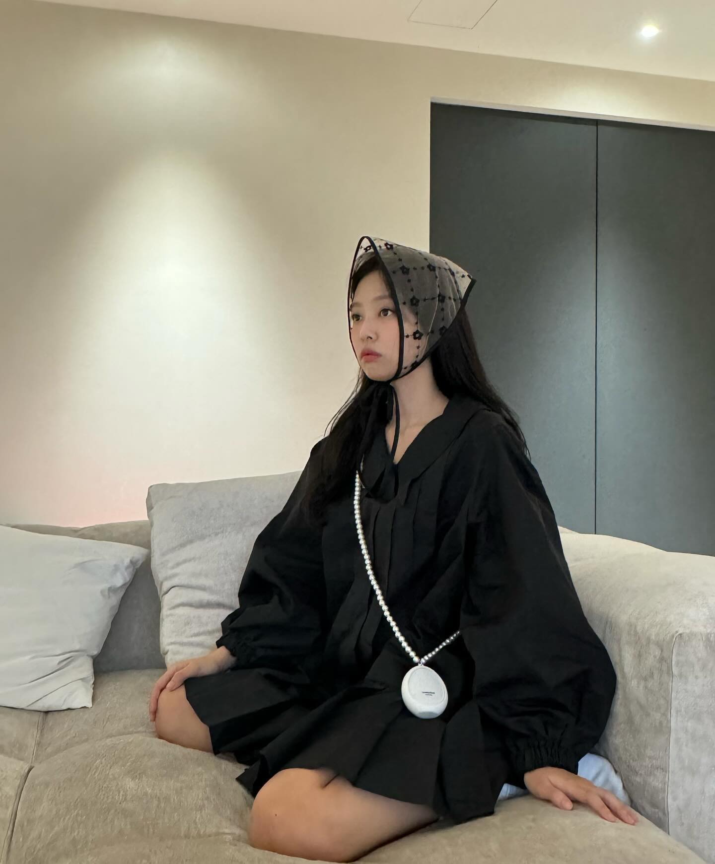 올여름 스카프는 머리에 올리기🪽 이미지