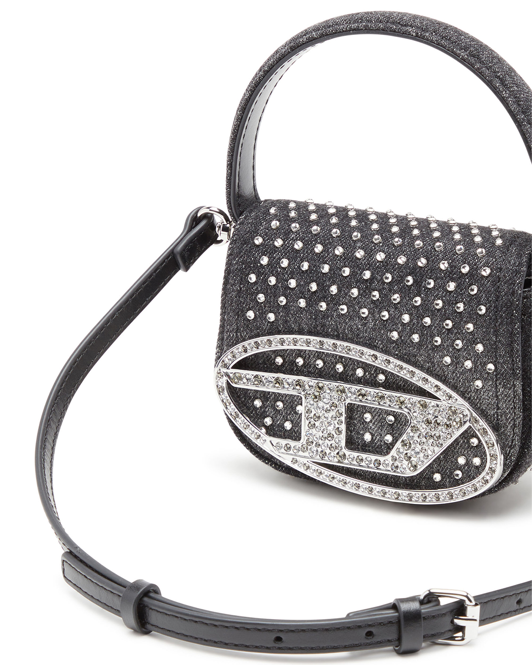 최근 리사가 선택한 디젤백⛽️👜
1DR XS-아이코닉 미니백 데님 앤 크리스탈 블랙💎🏷️94만 원

사진 5 + 6 + 7 + 8 + 9: 디젤 공식 홈페이지 이미지5