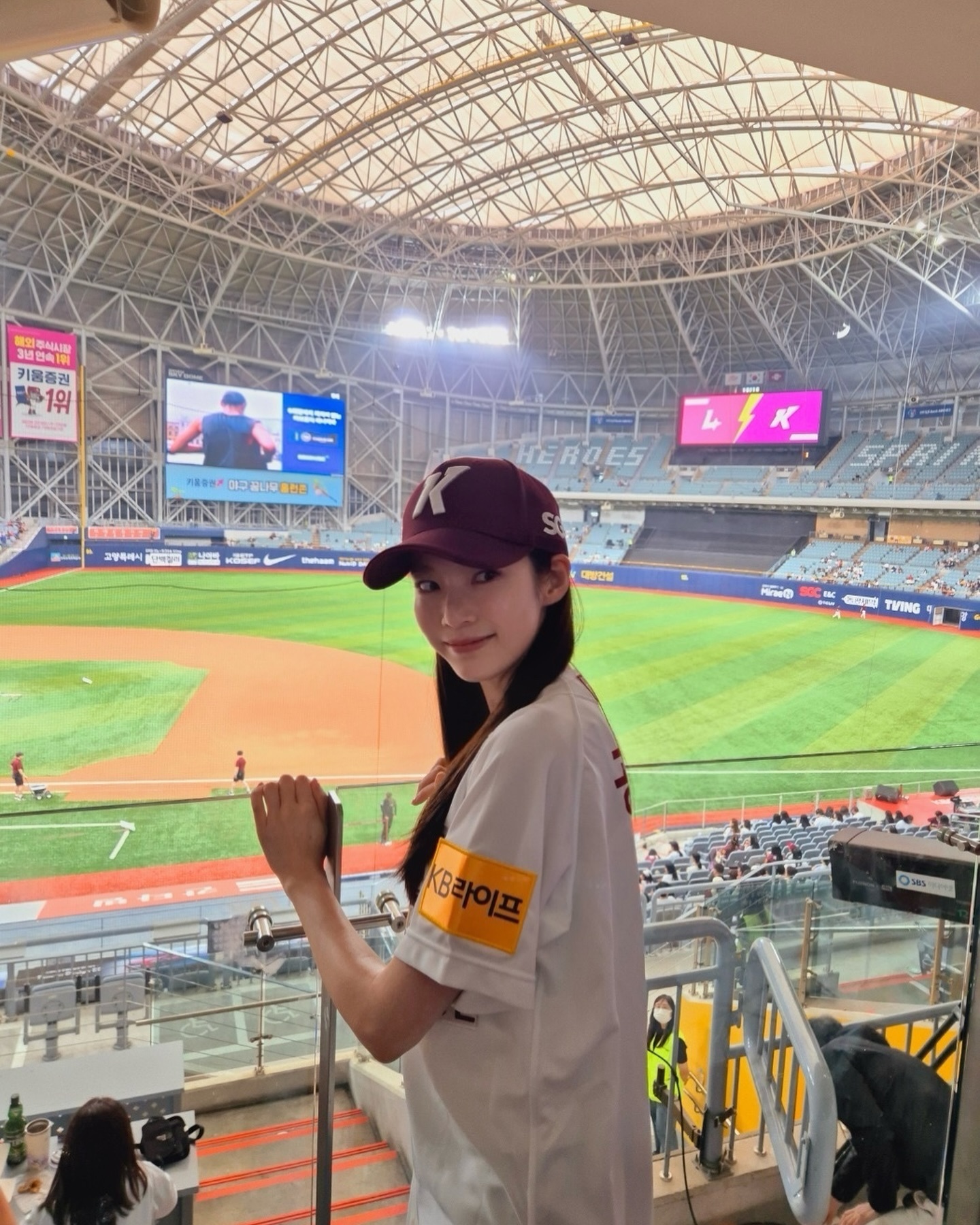 야구보러 가기 딱 좋은 날씨🏟️☀️
더 더워지기 전 야구 유니폼 맞춰 입고 휴일에 보러@같이가⚾️ 이미지