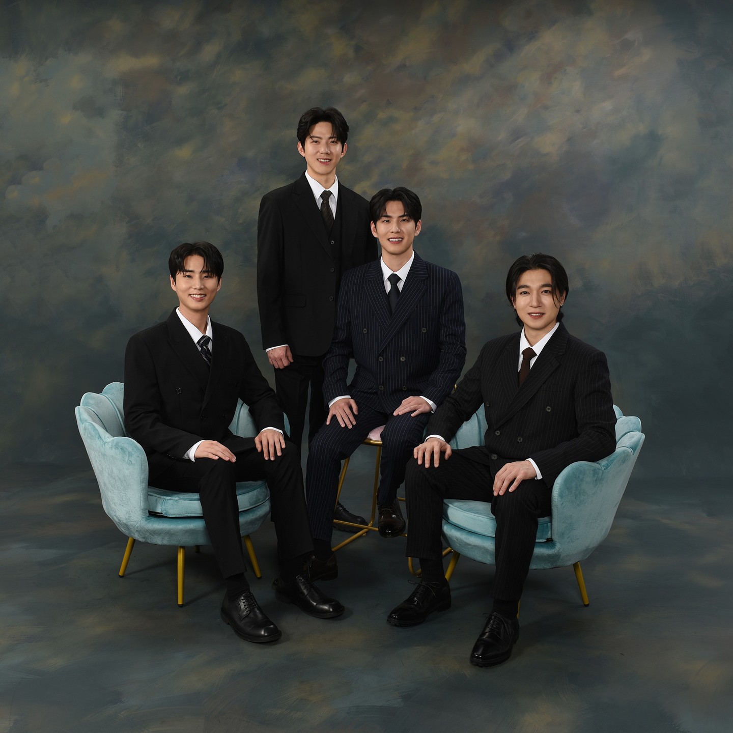 데이식스가 아는 형님에 뜬다🎸

데이식스가 완전체로 ‘아는 형님’에 출연합니다. ‘예뻤어’, ‘한 페이지가 될 수 있게’의 역주행에 이어 3년 만에 완전체로 컴백해 단독 콘서트까지 초고속 매진시키며 대중들에게 큰 사랑을 받고 있는데요. 대세 아티스트다운 행보를 보이는 데이식스의 ‘아는 형님’ 첫 출연은 물론 ‘아는 형님’ 한정 콘서트를 펼칠 것을 예고해 더욱 궁금증을 자극했습니다. 이미지