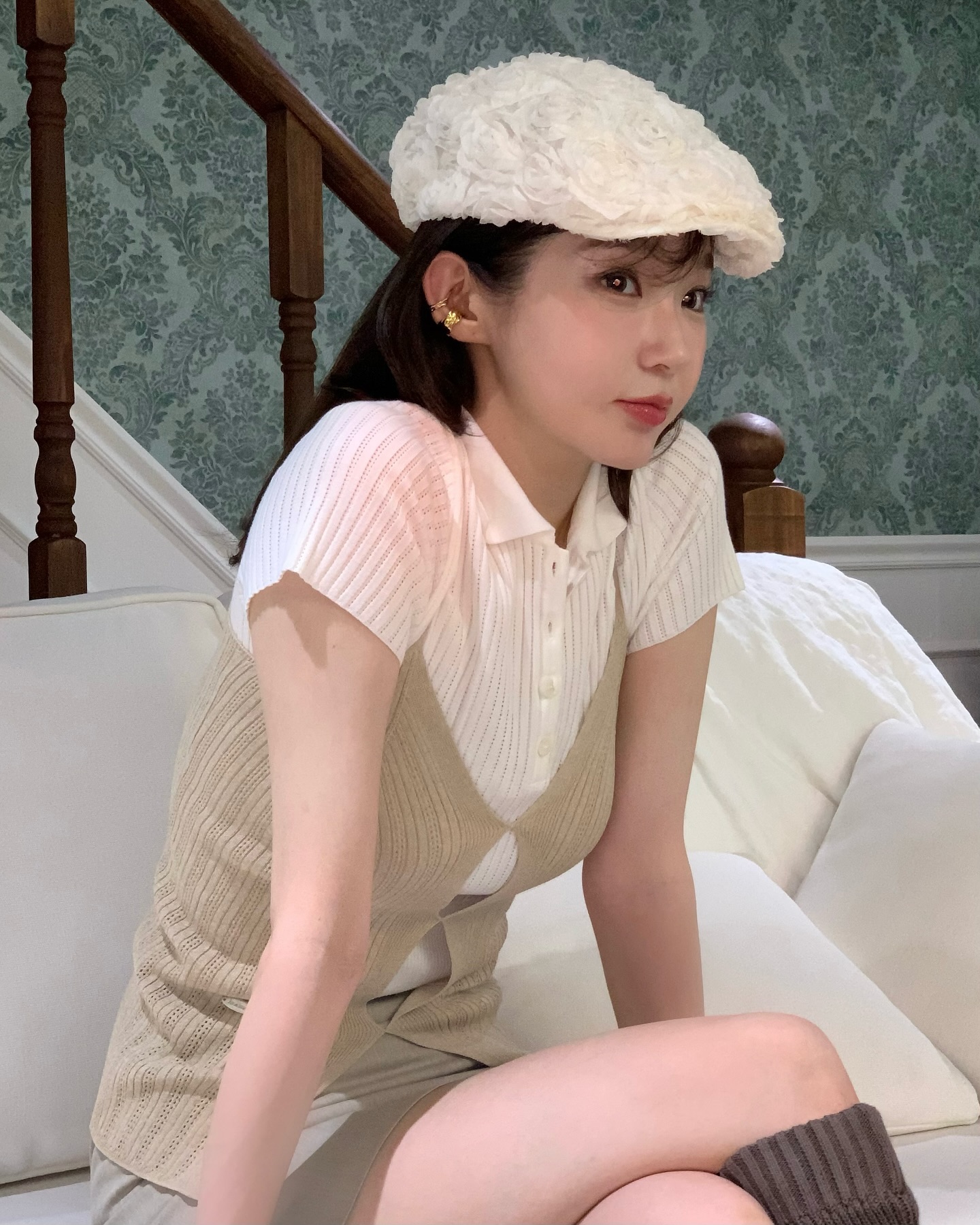 여름 화이트 탑은 레이어드 맛👅 이미지