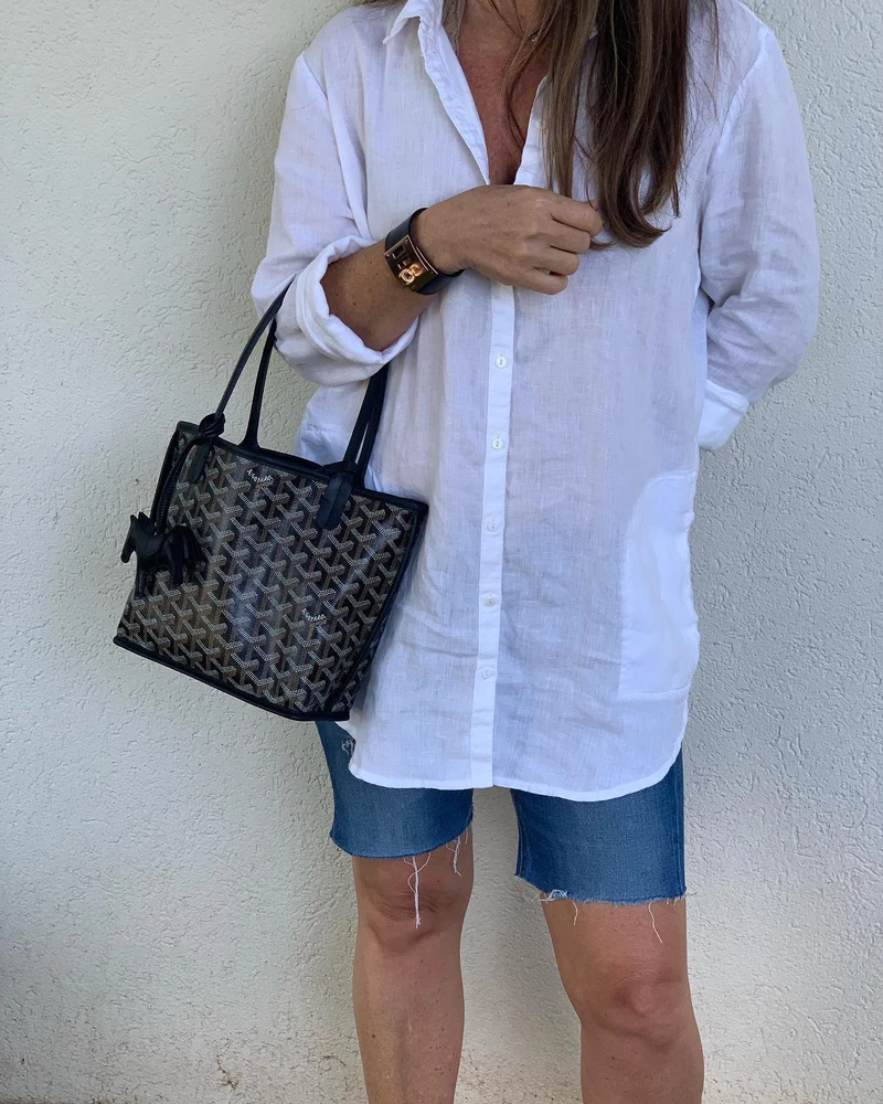 엄지원의 여행룩 미니백🖤🤎
고야드 앙주 백 미니 블랙&탄👜 가격은 290만 원.✨ 이미지4
