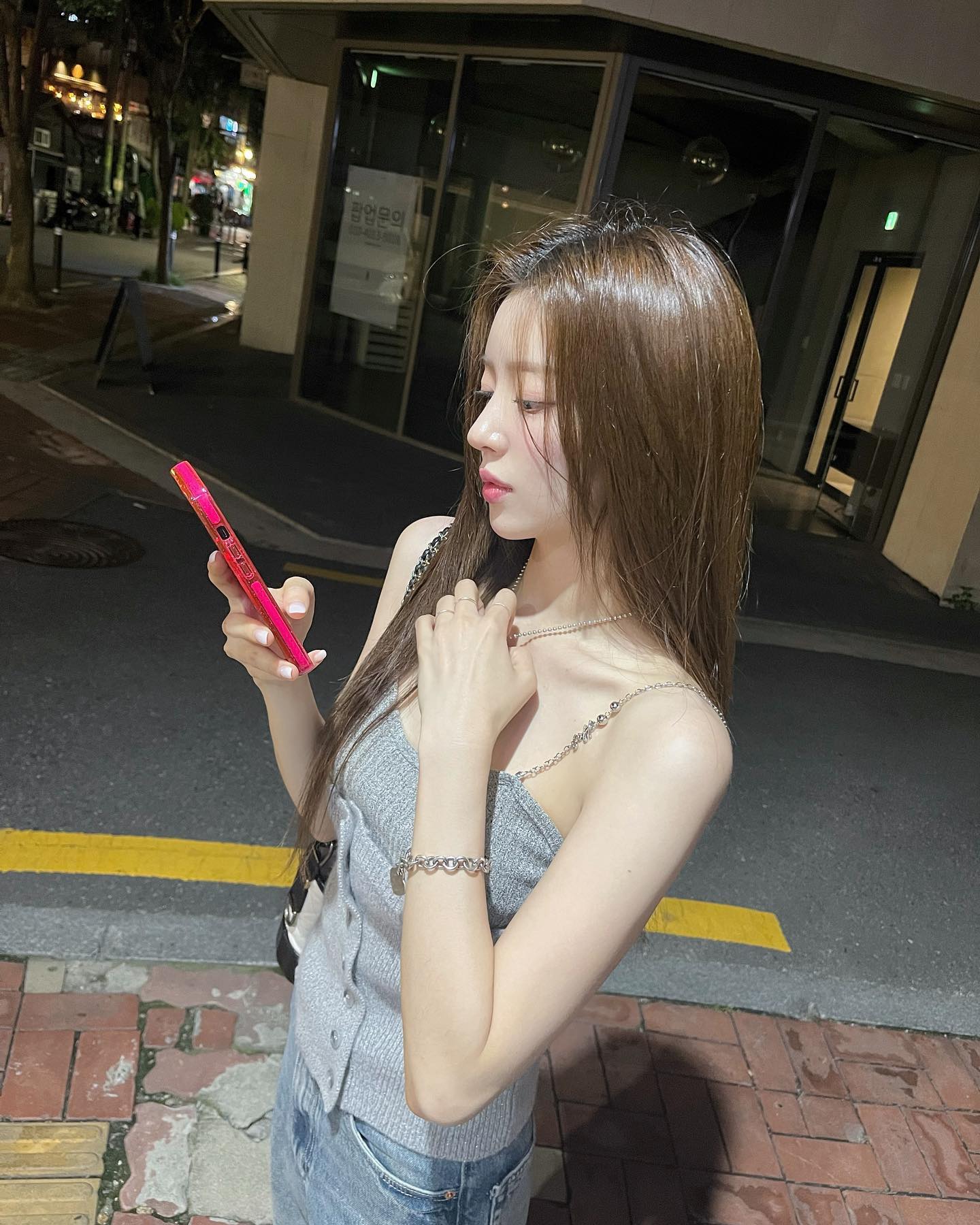 연관 토픽 이미지