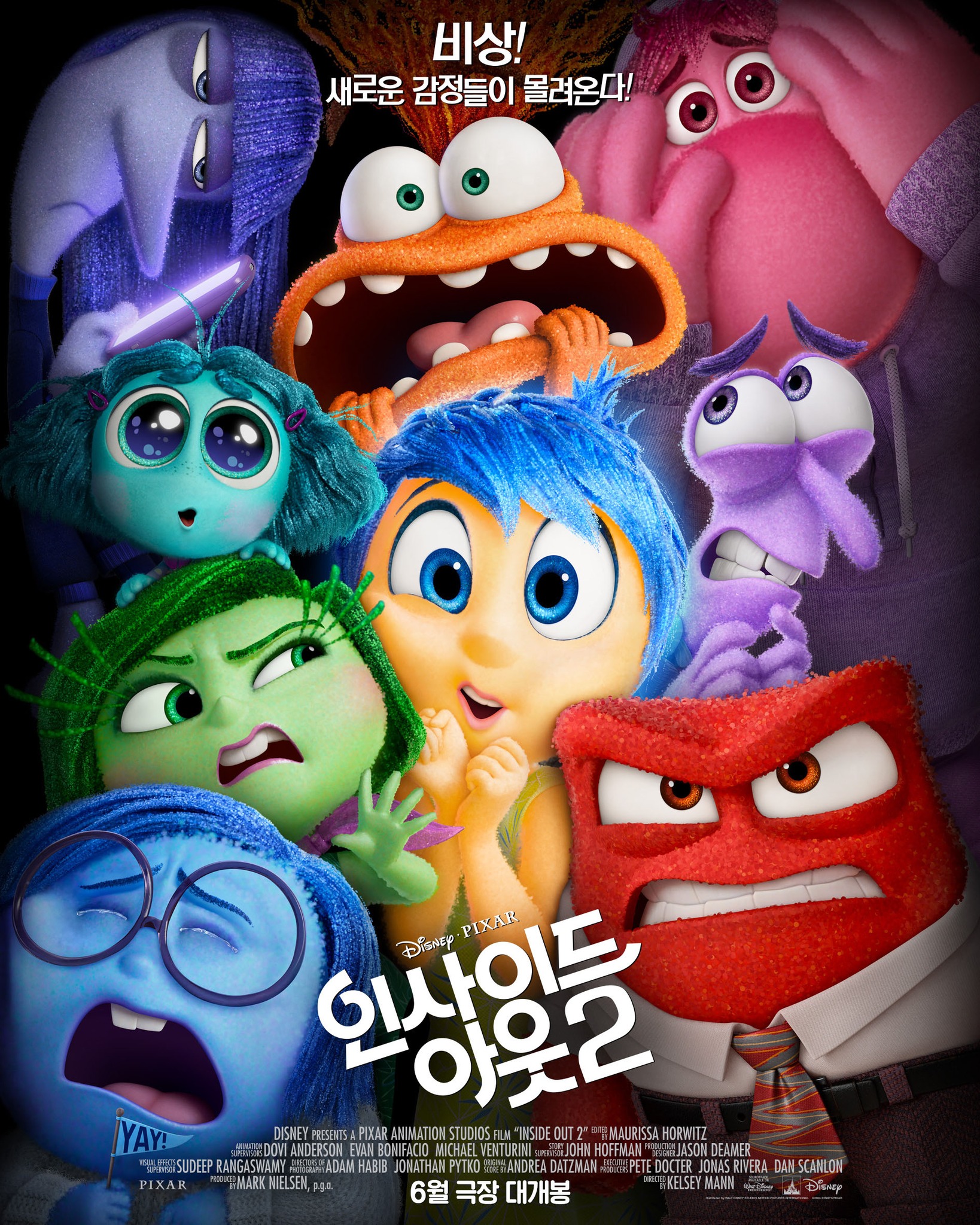 오늘 개봉한 인사이드 아웃2🍿

픽사 애니메이션<인사이드 아웃 2>가 드디어 개봉했습니다. 13살이 된 라일리의 머릿속 감정 컨트롤 본부에 불안, 당황, 따분, 부럽의 낯선 감정들이 새롭게 등장하면서 평화롭던 일상이 깨지고 다시 시작된 위기와 모험을 다룬 이야기인데요. 개봉 당일인 오늘(12일) 오전 9시 기준 실시간 예매율 61.9%로 1위를 차지하며 첫날 박스오피스 1위를 예고한 상황입니다. 알고 보면 더 재밌는 새로운 캐릭터들의 탄생 비화까지 알아보고 관람해 보세요! 이미지