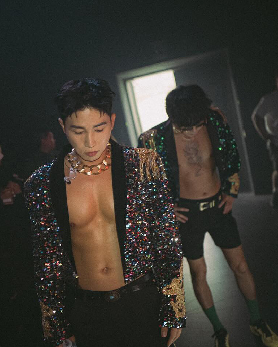 운동하고 피지컬 좋아진 세윤이형💪🏻🔥 이미지