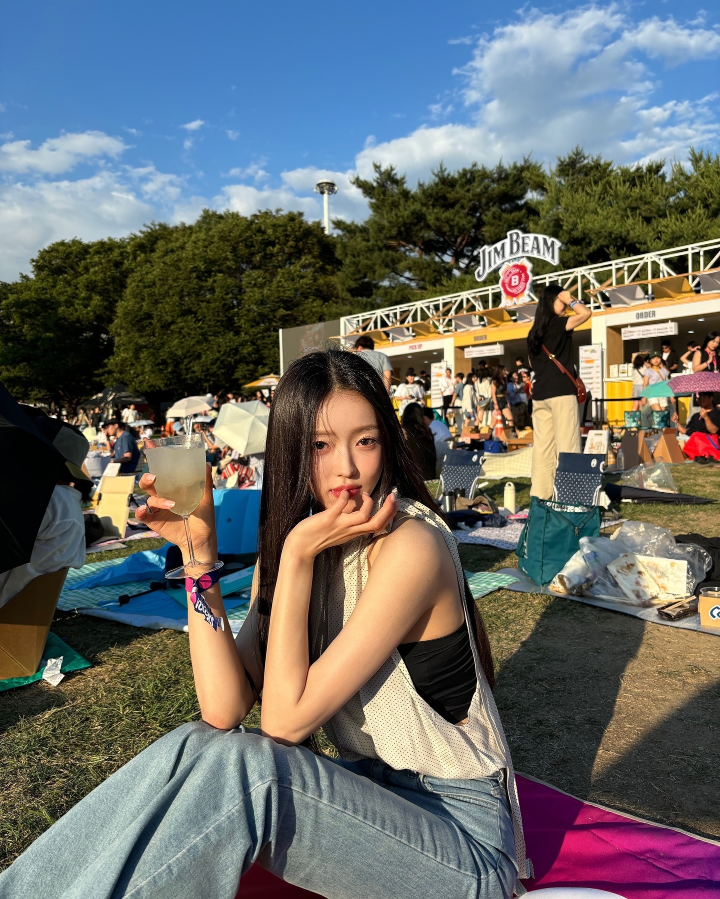 페스티벌의 계절이 돌아왔다🎈🤍
페스티벌 갈 예정인 분들은 주목🎤셀럽 페스티벌 코디 참고🩵 이미지