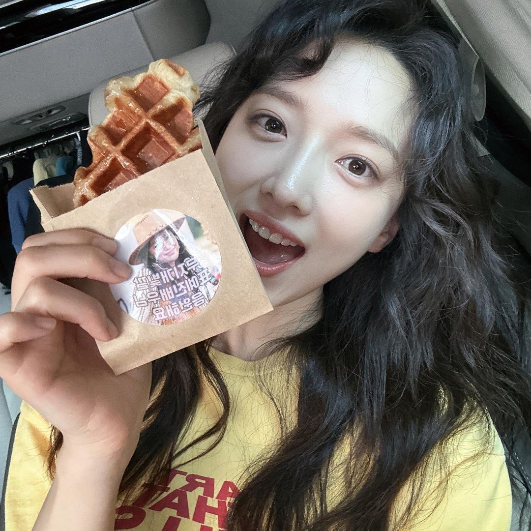 올 여름 힙템 갤뎁 반팔티🎨🩶 이미지6