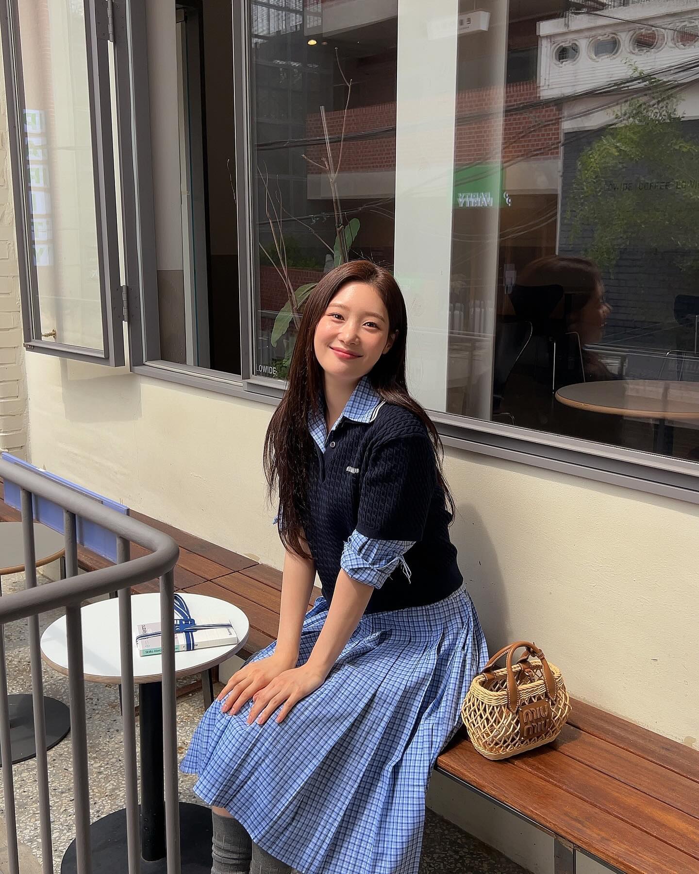원피스 하나면 하객룩 완성이지💙 이미지