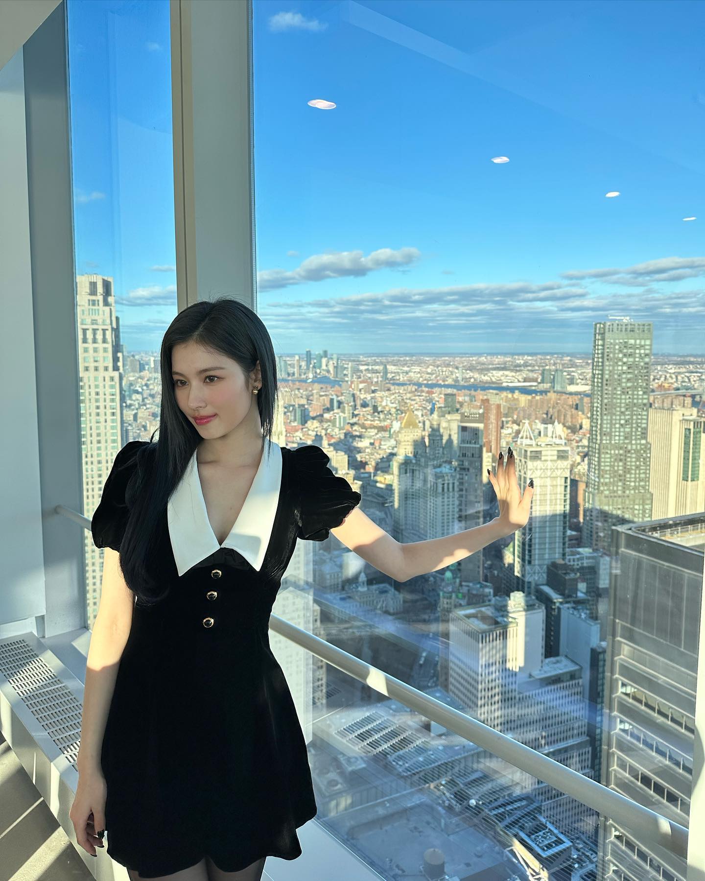 원피스 하나면 하객룩 완성이지💙 이미지