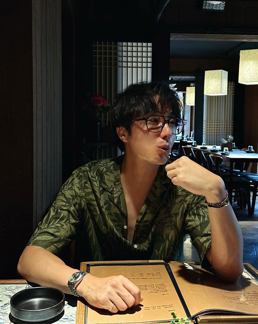 더울 땐 화려한 패턴 셔츠로👔 이미지5
