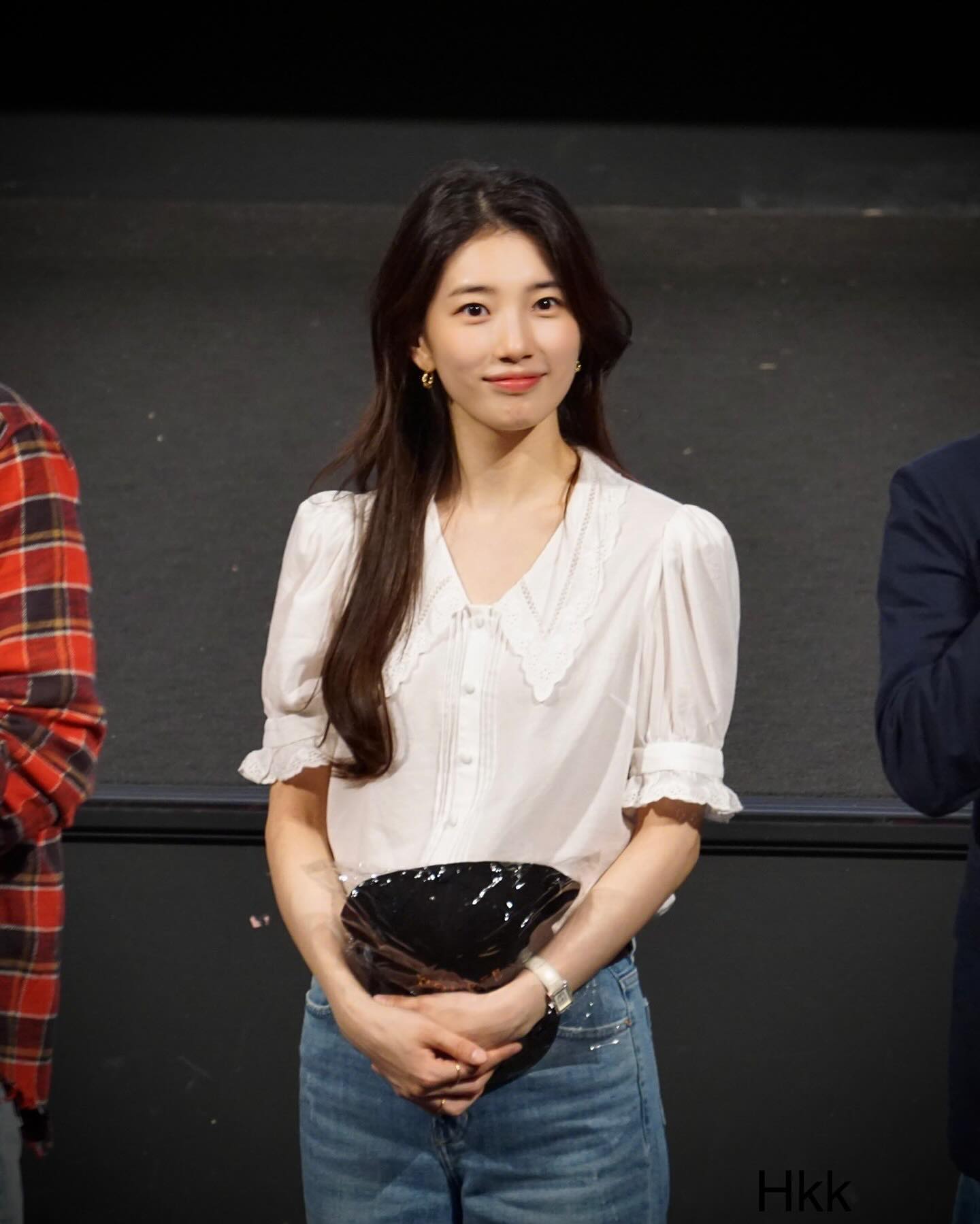 주말 데이트🤍흰 블라우스&데님 이미지