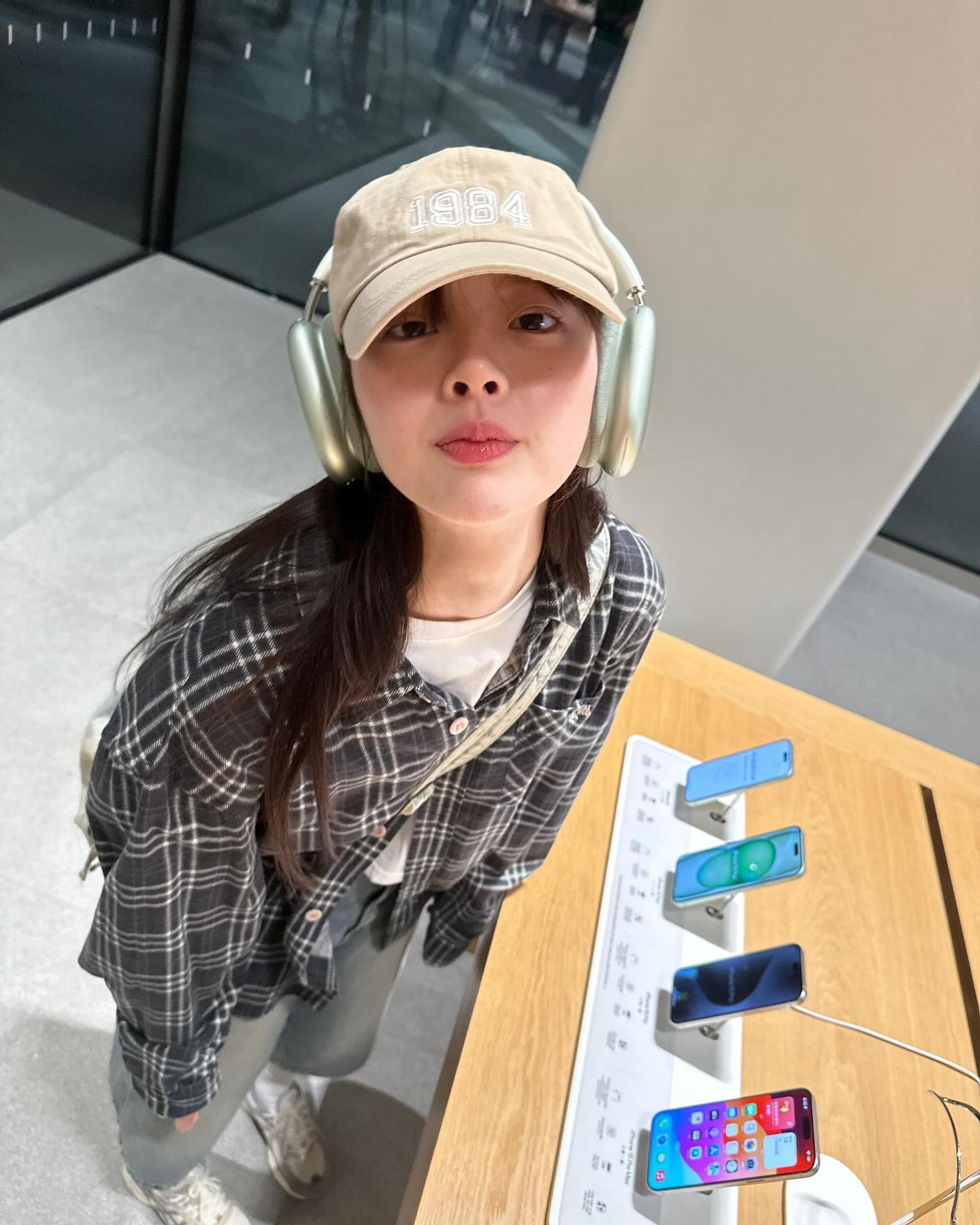 러블리힙 볼캡룩🧢💕배우 한수아 이미지2