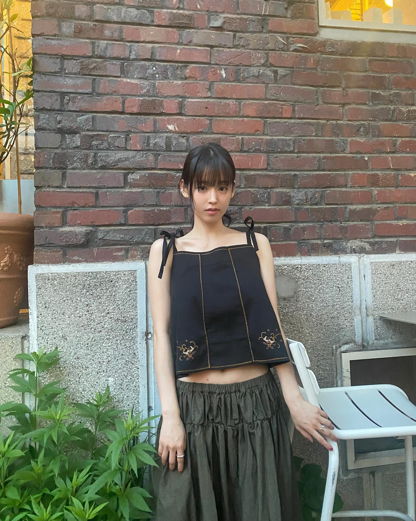 올여름 민소매는 이렇게 입어봐💚 이미지