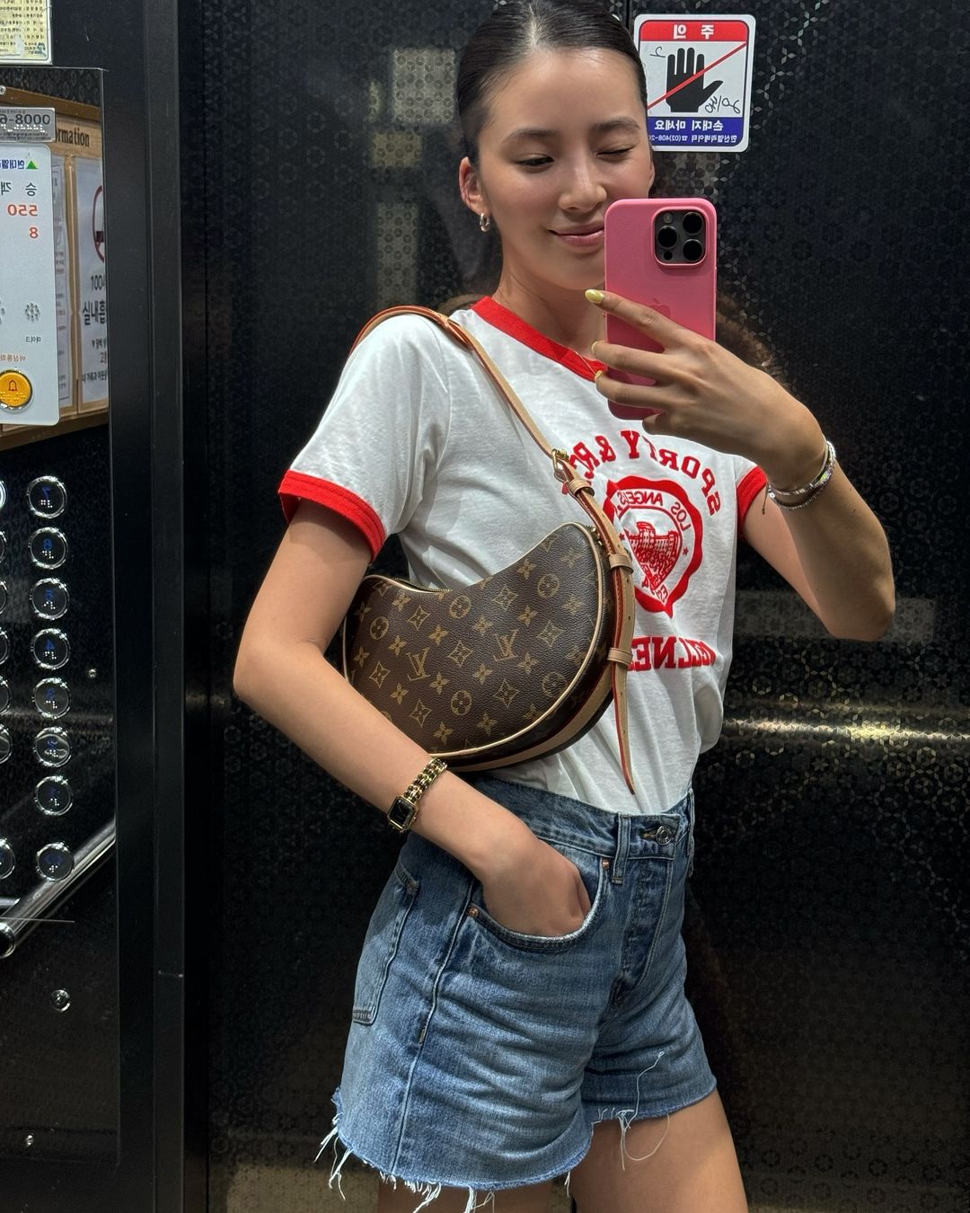 여름 기본템은 데님쇼츠🩵💙 이미지