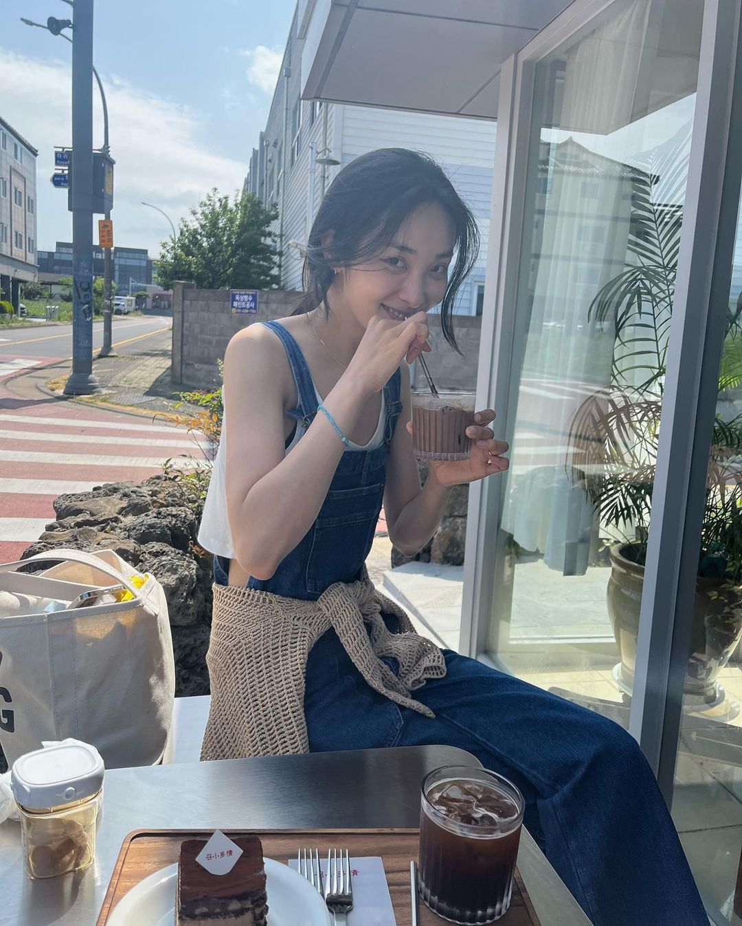 더운 날씨엔 핫한 민소매+멜빵💙 이미지7