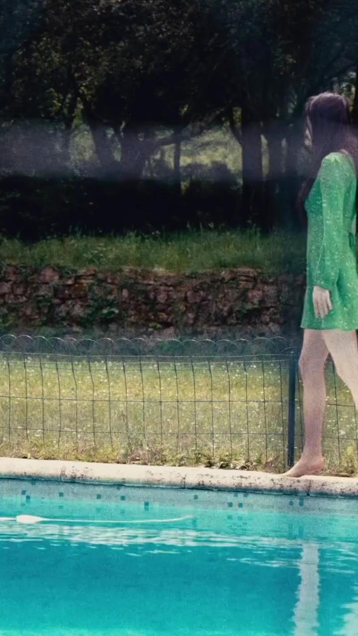 하얗고 너무 예뻐💚🤍소희언니 미니 원피스룩 이미지