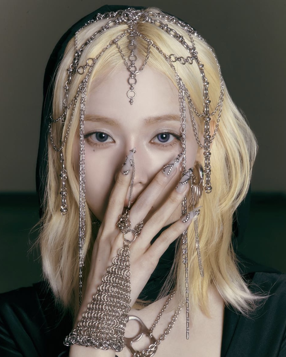 이젠 Y3K가 트렌드라고?⛓️ 이미지
