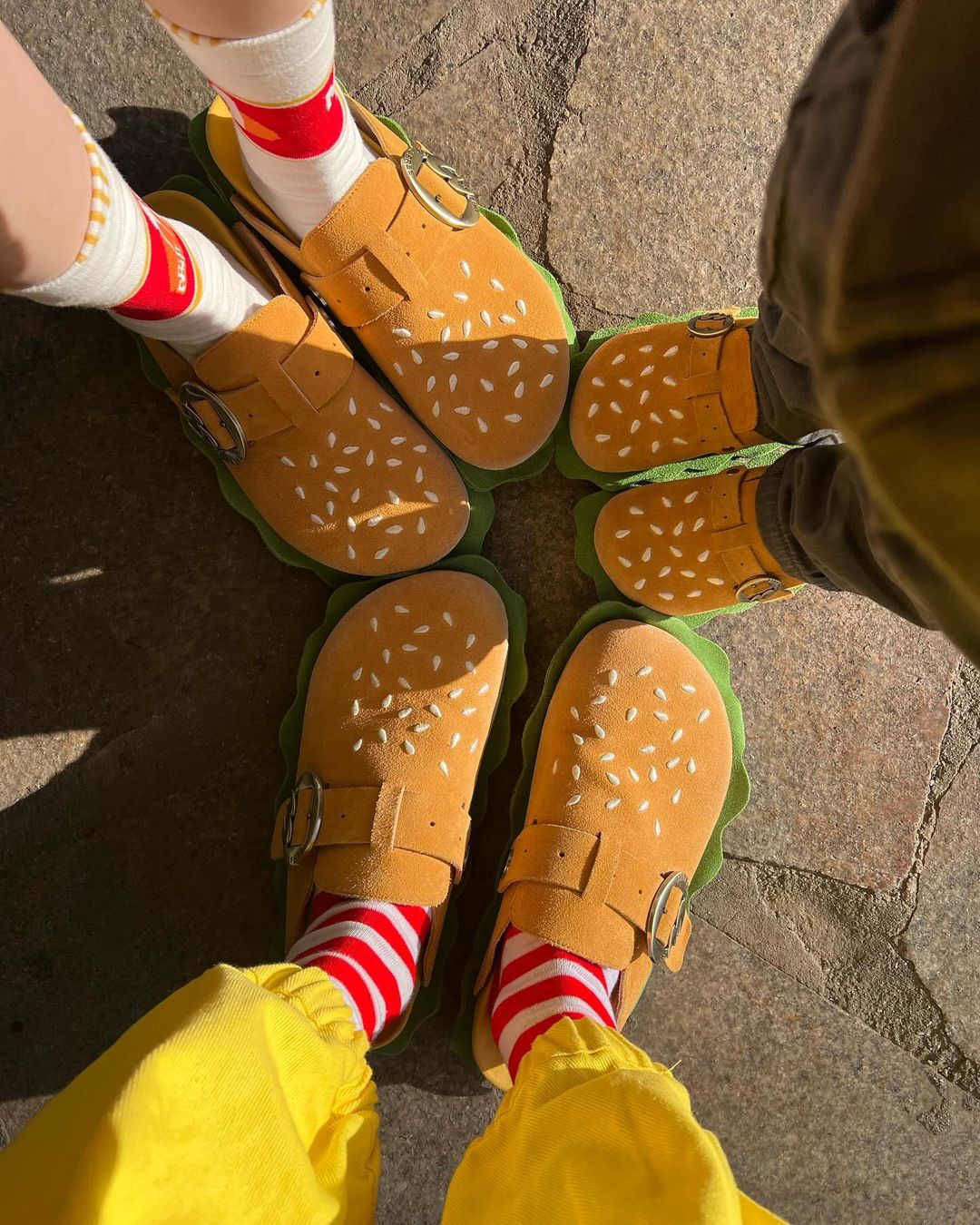 보스턴 질리면 버거켄스탁🍔🩴 이미지