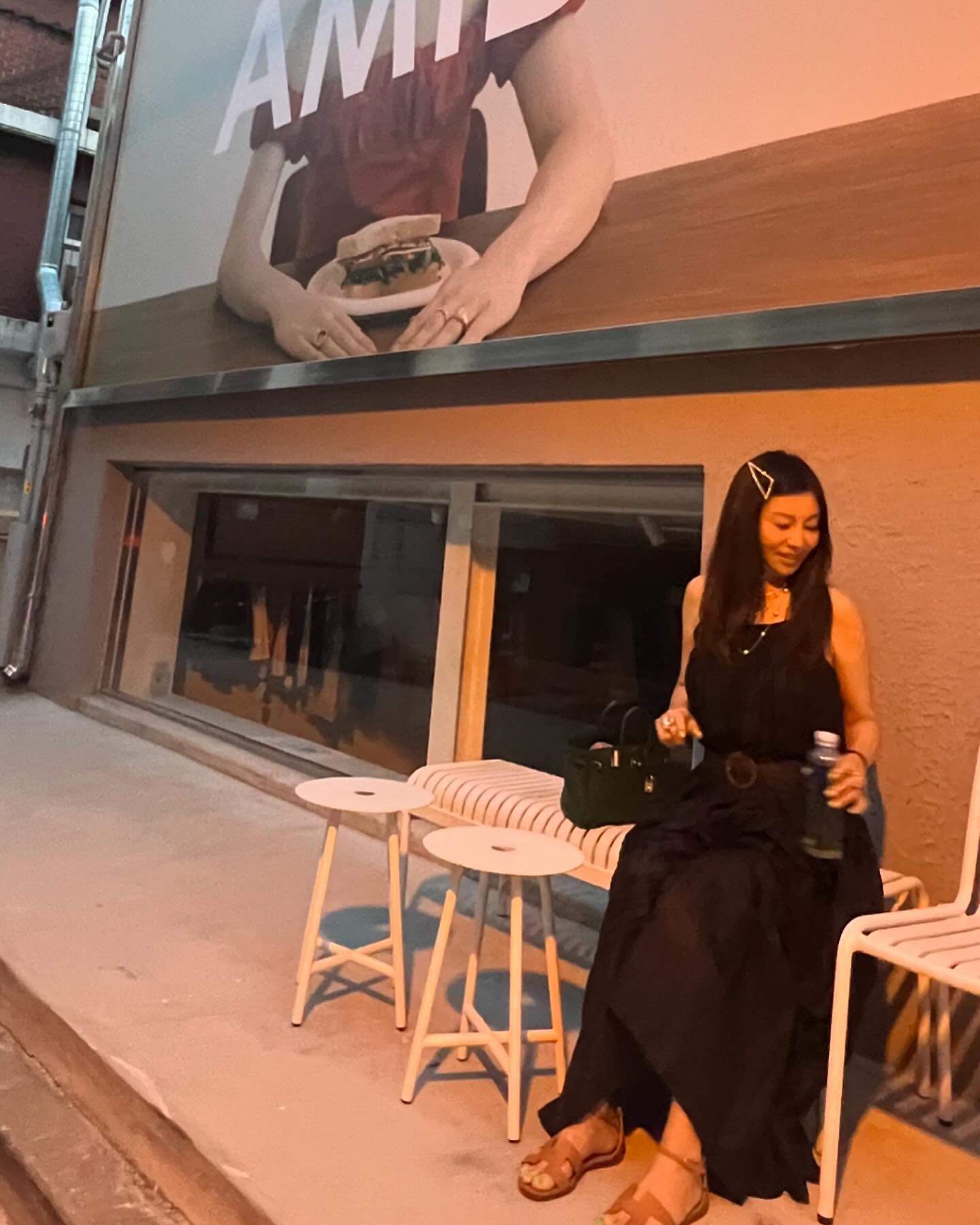 신혜언니 여름 애착 샌들🩴☀️
에르메스 시프레, 산토리니🤍🤎 깔별로 소장 @우아해😍 이미지7