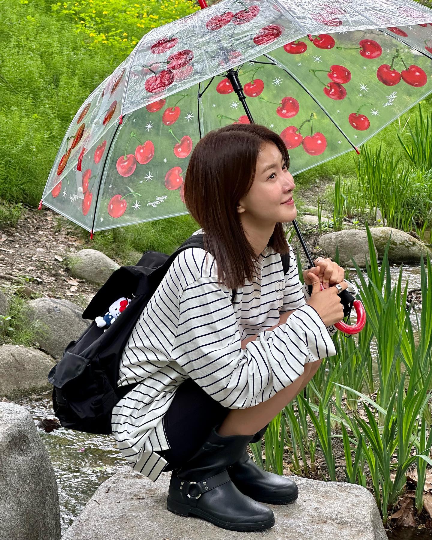 비오는날 포인트템 패턴우산☔️🤍 이미지