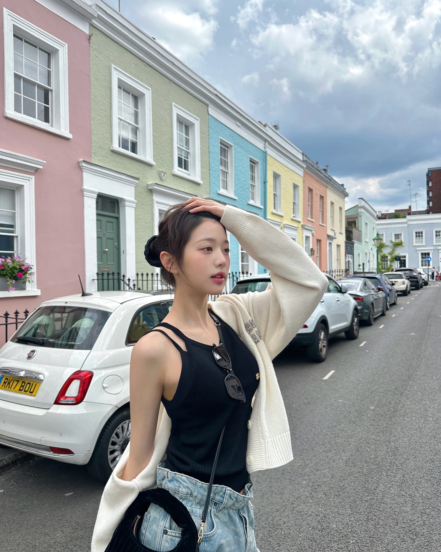 내추럴한 분위기🖤🍃블랙민소매 이미지