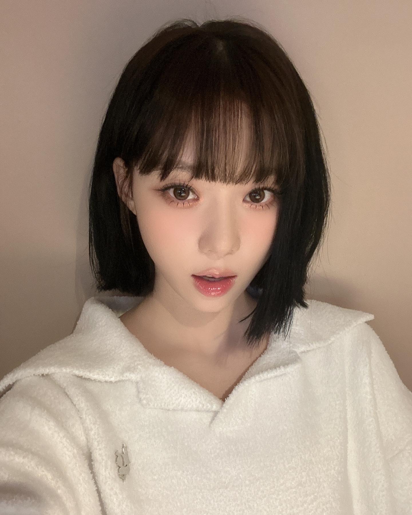 할 때마다 레전드인 윈터 단발💖 이미지4